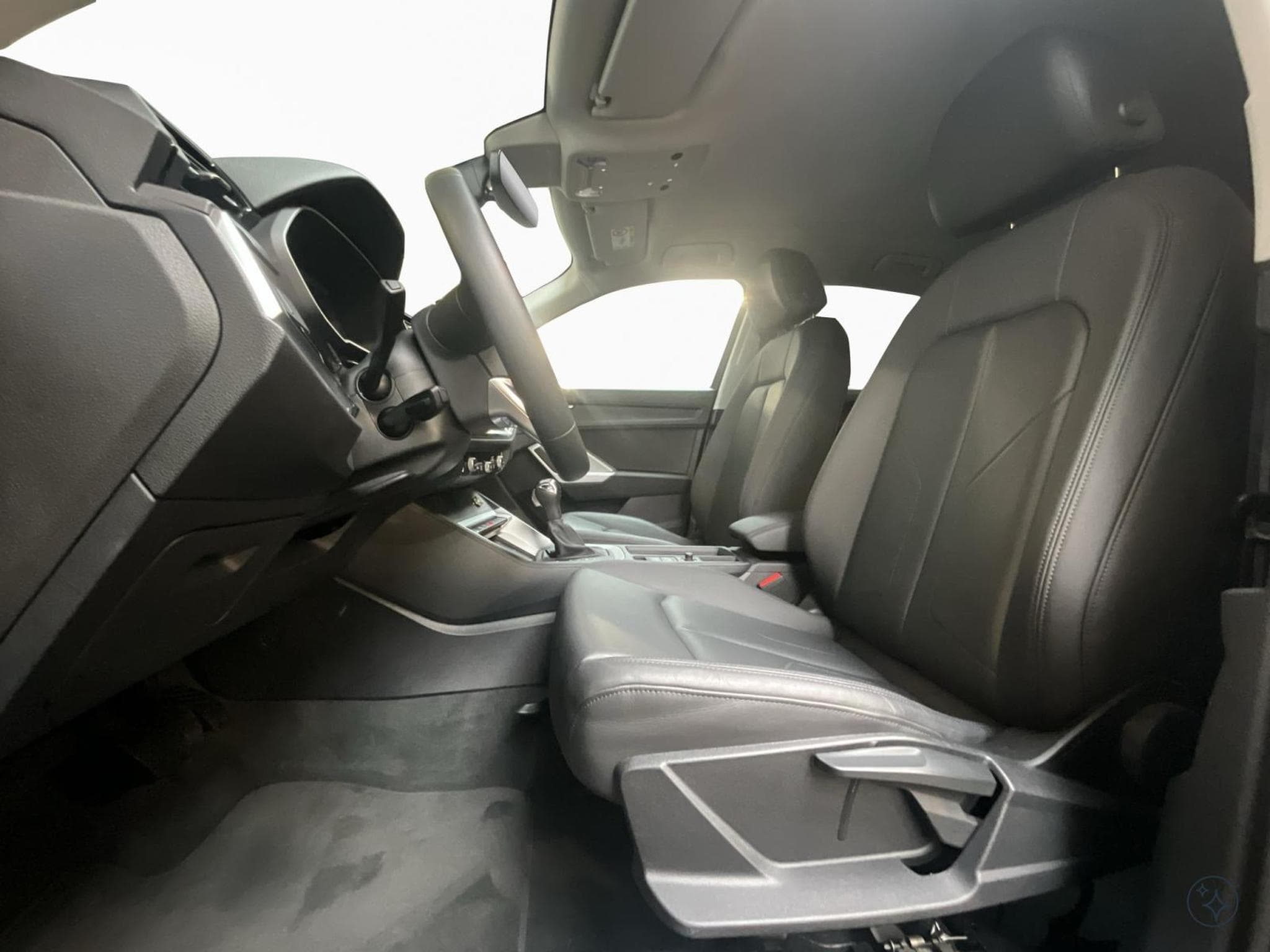 Audi Q3 Advanced+S-Tronic+35TDI+P.Business+P.Assistance+Led+Navi+DAB (2025) - Photo 9