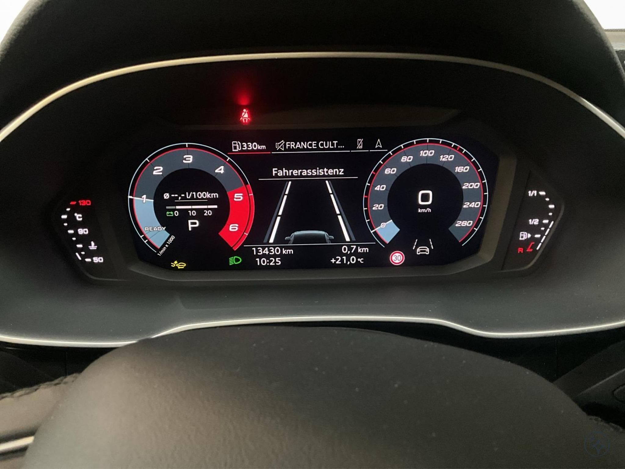 Audi Q3 Advanced+S-Tronic+35TDI+P.Business+P.Assistance+Led+Navi+DAB (2025) - Photo 11