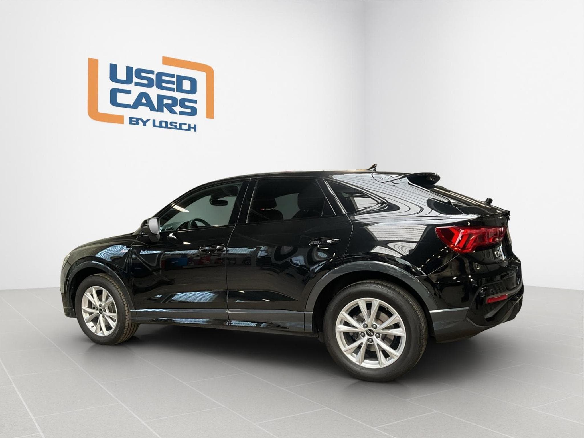 Audi Q3 SB+S-line+35TFSI+S-Tronic+P.Premium+P.Assistance+Black-Style (2025) - Photo 5