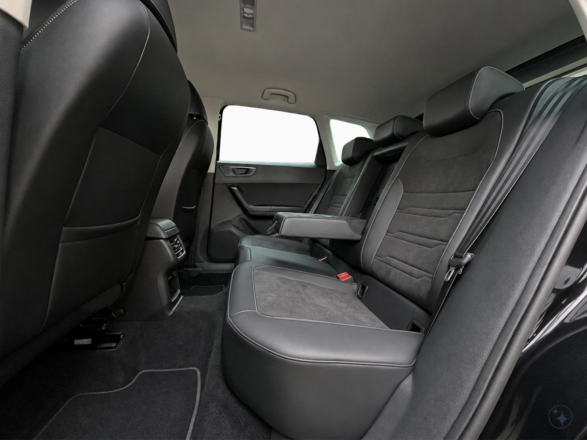 Seat Ateca Style+DSG+LM17+Dinamica+Park-Ass.+P.Vision (2025) - Photo 16
