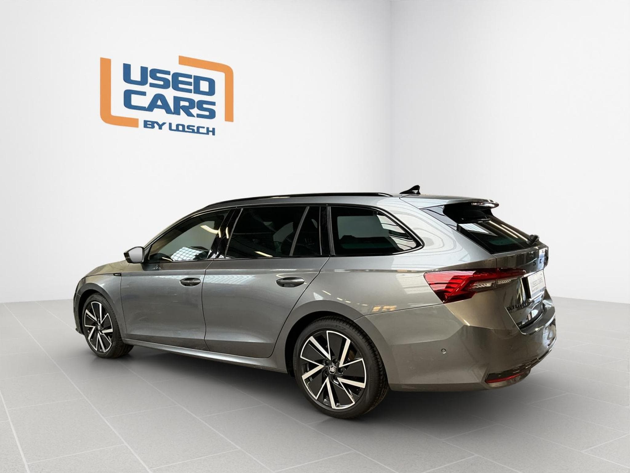 Skoda Octavia Sportline+DSG+P.Assisted+LM18+AHK+P.Comfort+P.Sport+Pano+ (2025) - Photo 5