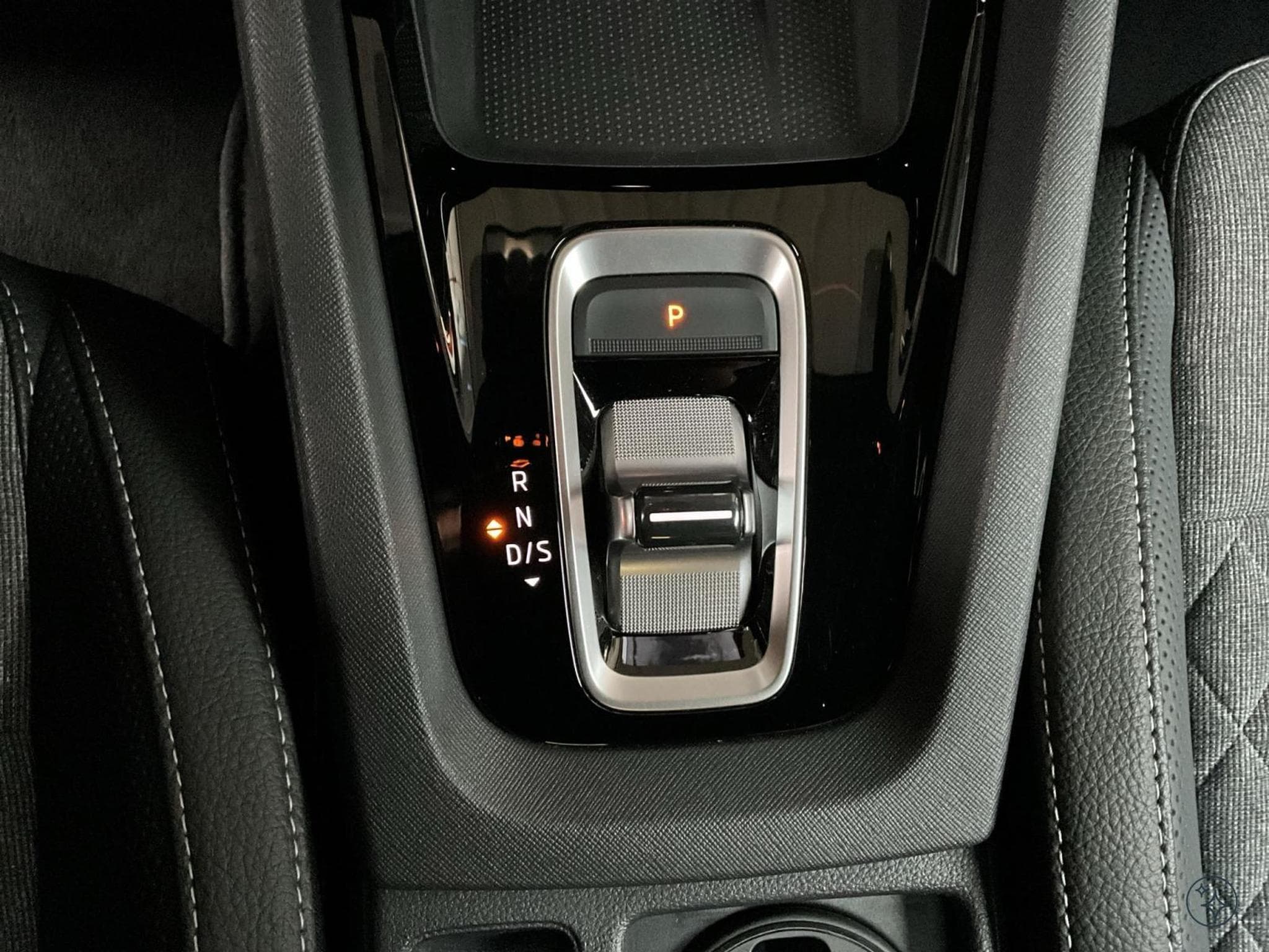 Skoda Octavia Sportline+DSG+P.Assisted+LM18+AHK+P.Comfort+P.Sport+Pano+ (2025) - Photo 14