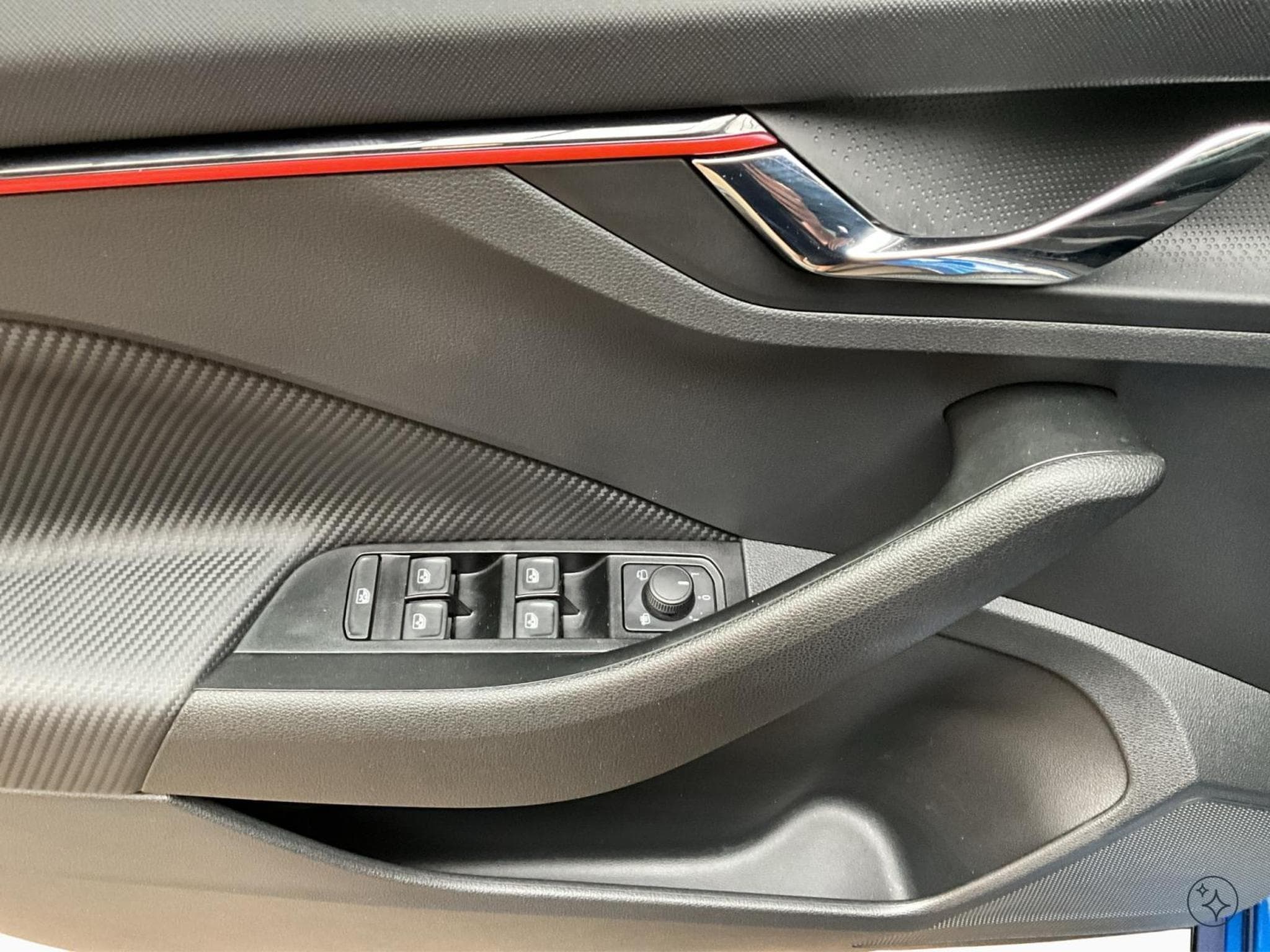 Skoda Kamiq Monte-Carlo+DSG+P.Ass.-Drive+LED (2025) - Photo 10