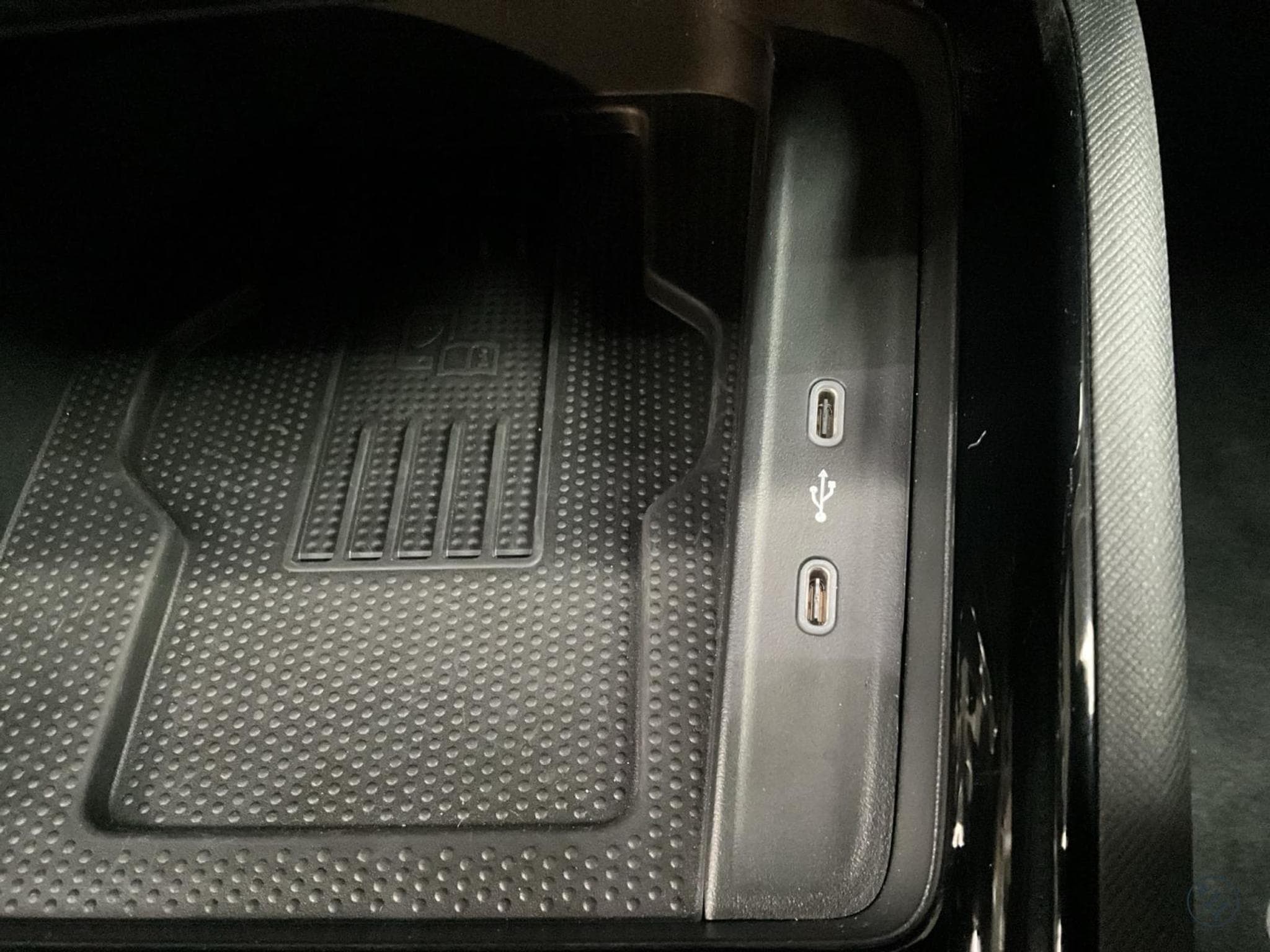 Skoda Kamiq Monte-Carlo+DSG+P.Ass.-Drive+LED (2025) - Photo 20