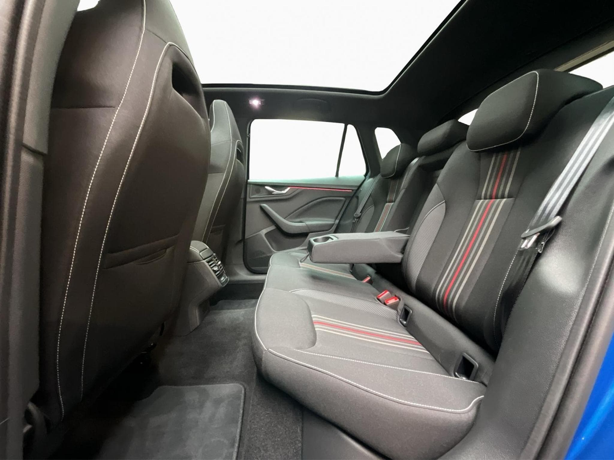 Skoda Kamiq Monte-Carlo+DSG+P.Ass.-Drive+LED (2025) - Photo 18