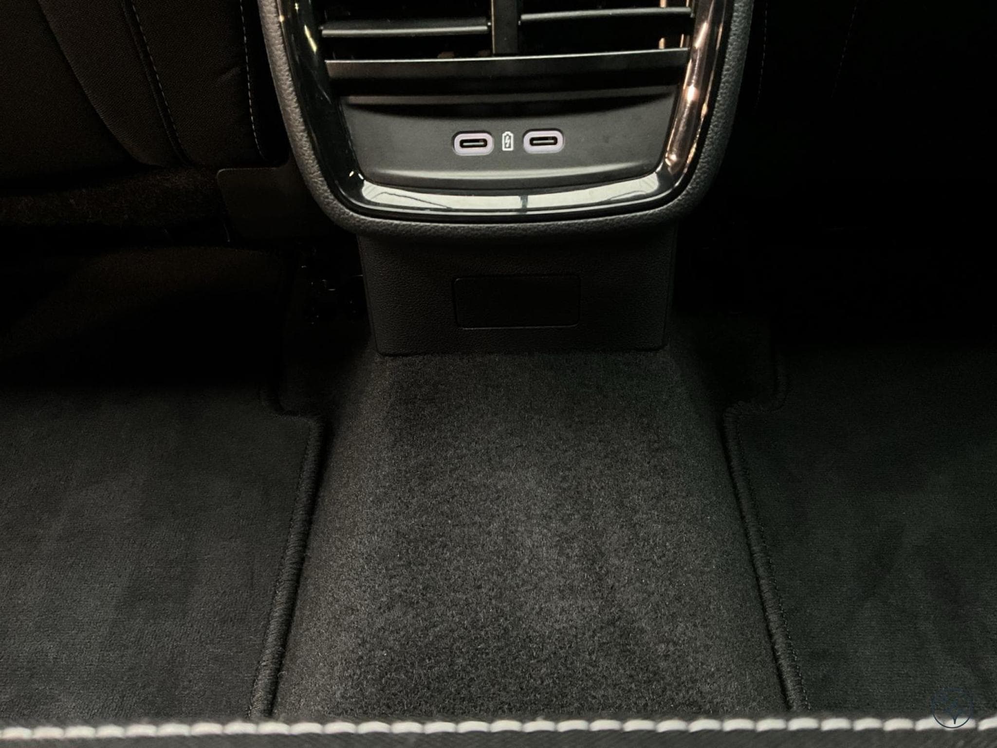 Skoda Kamiq Monte-Carlo+DSG+P.Ass.-Drive+LED (2025) - Photo 21
