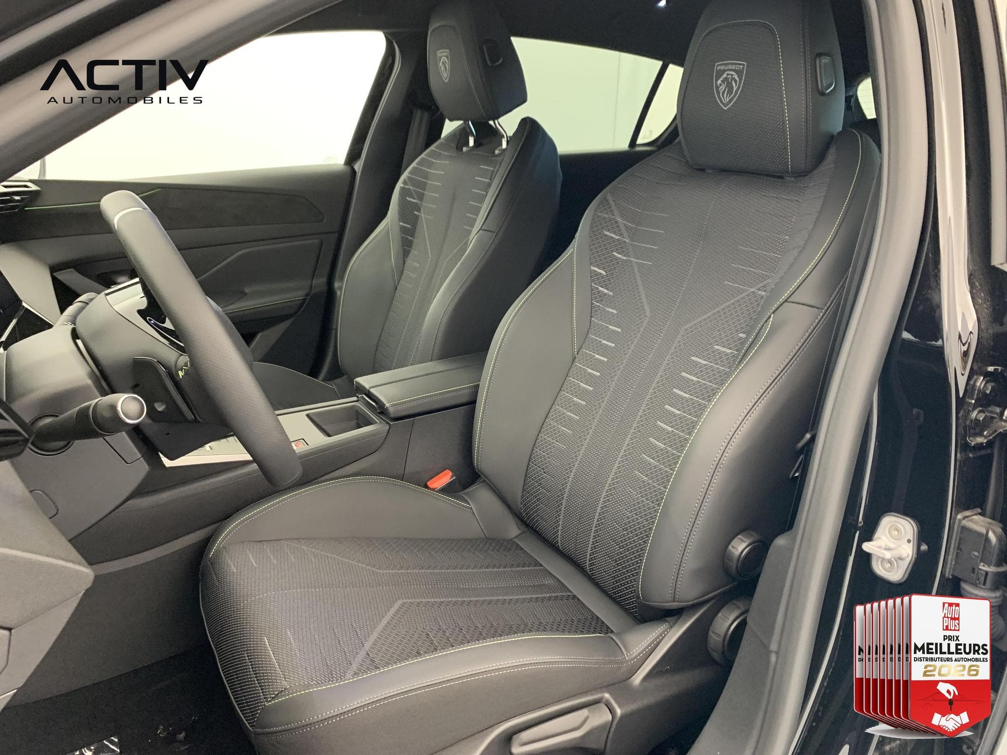 Peugeot 308 Hybrid 145 e-DCS6 GT (2026) - Photo 21