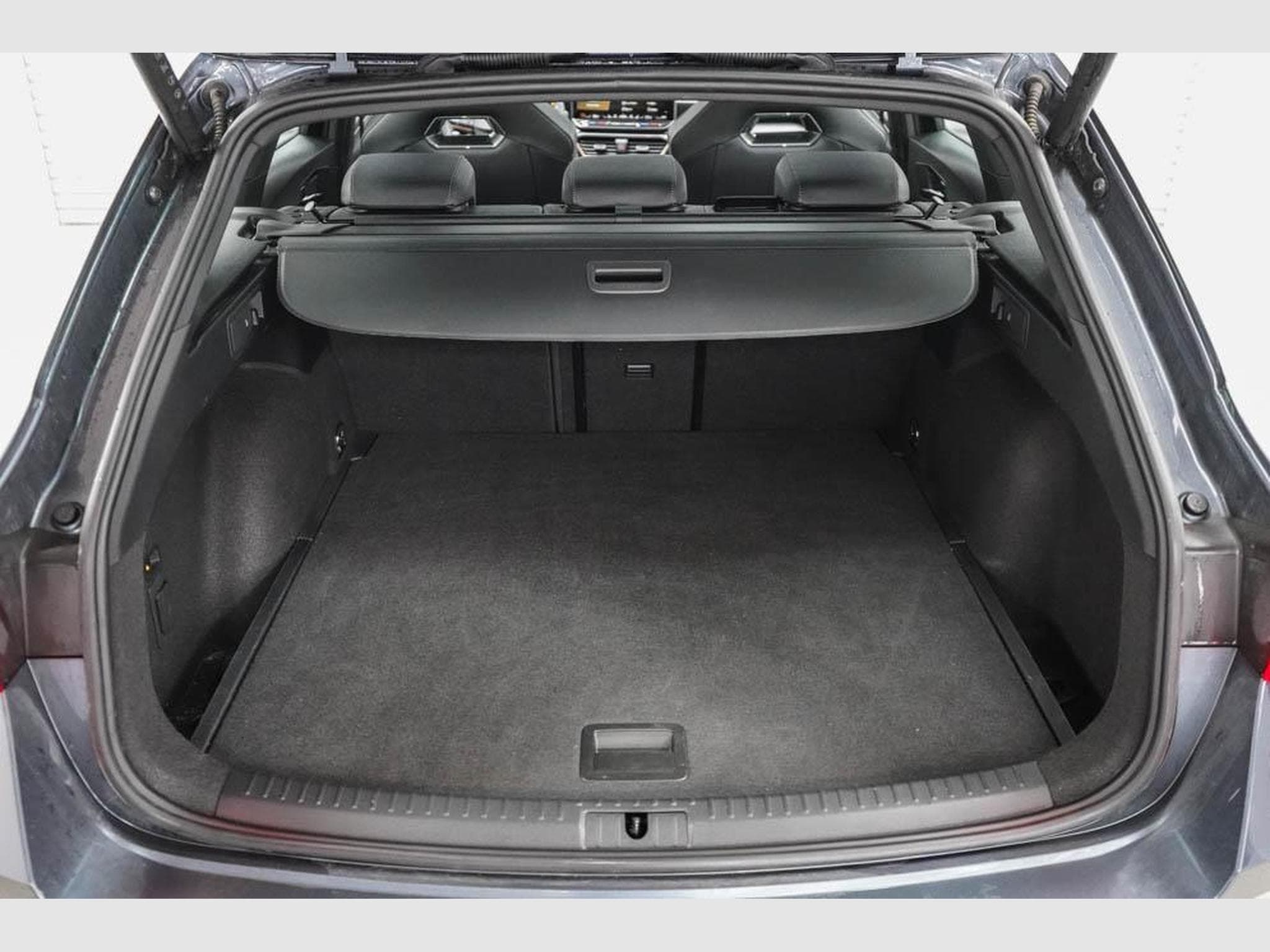 Cupra Leon ST 2,0 TSI (2025) - Foto 17