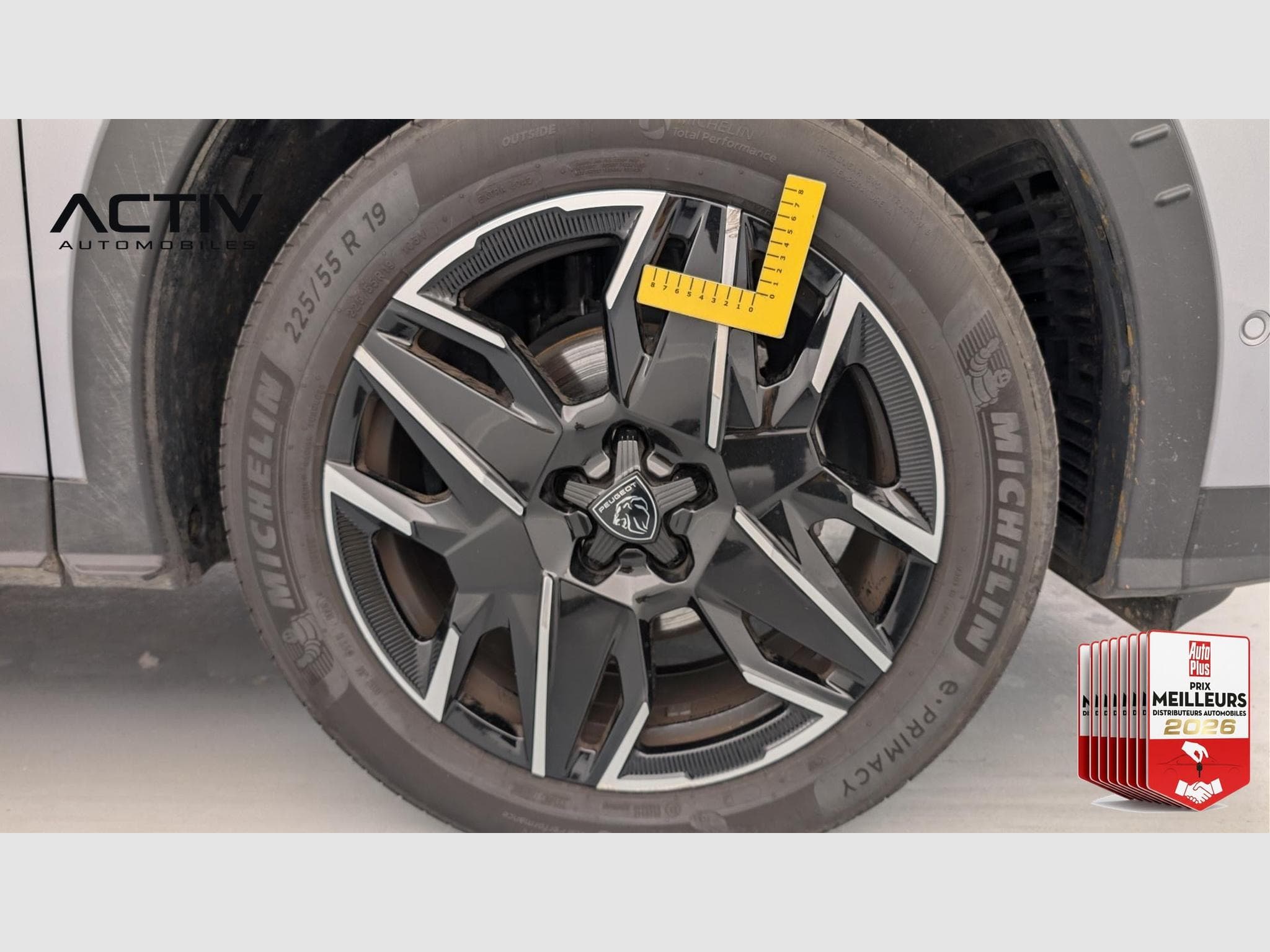 Peugeot 3008 Hybrid 145 e-DCS6 GT (2025) - Photo 25