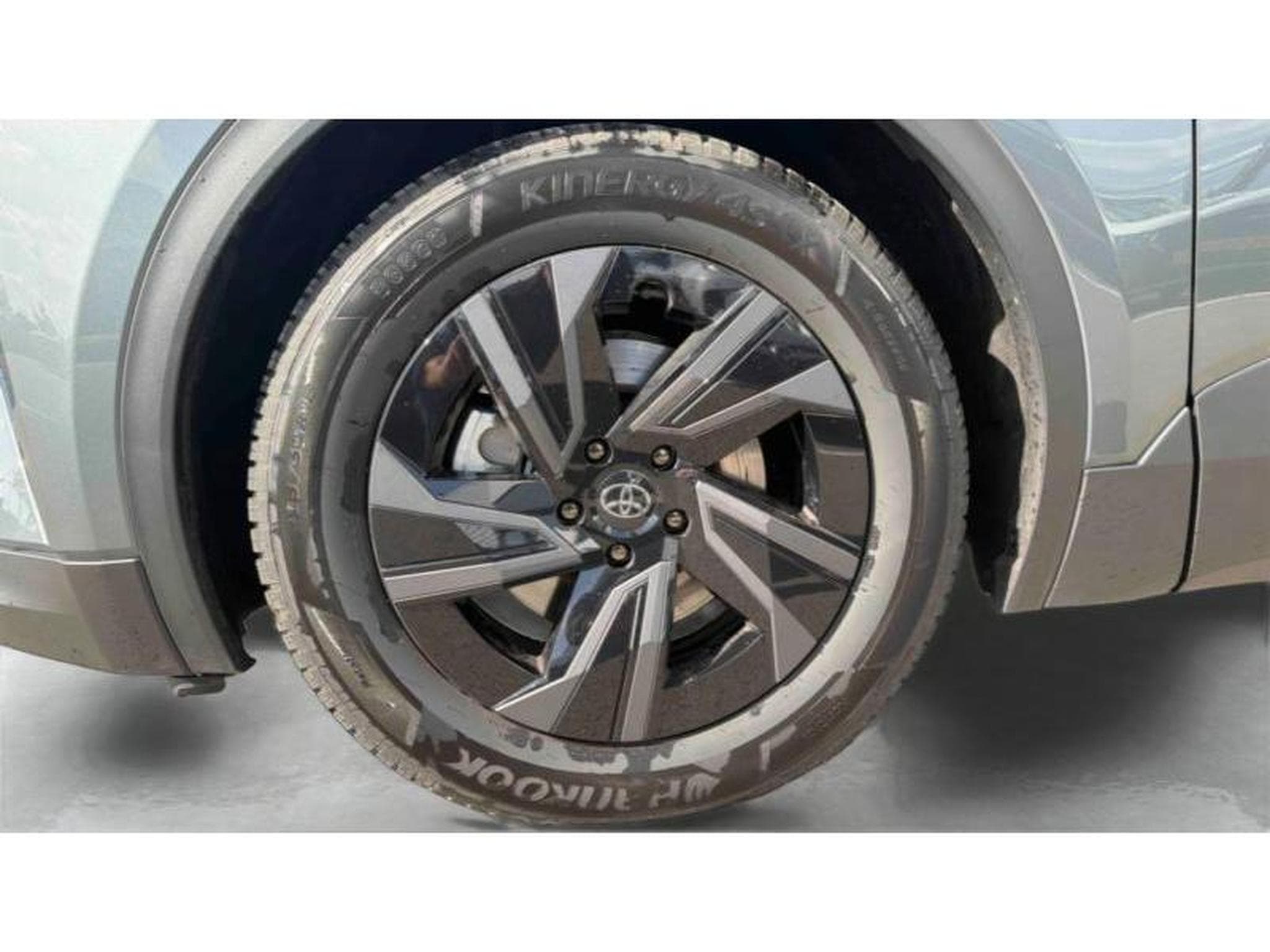 Toyota C-HR + & CH-R (2026) - Foto 11