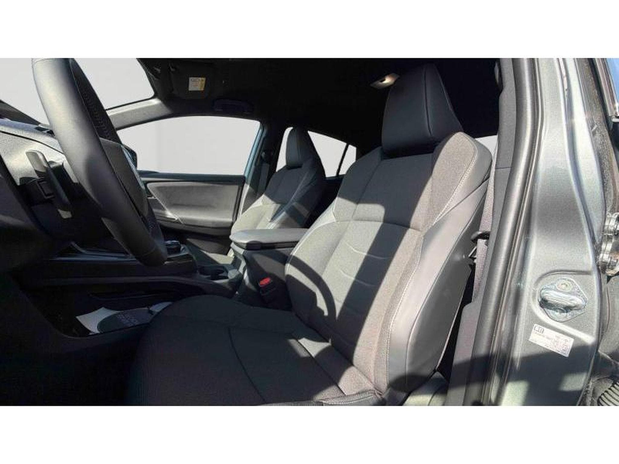 Toyota C-HR + & CH-R (2026) - Foto 16