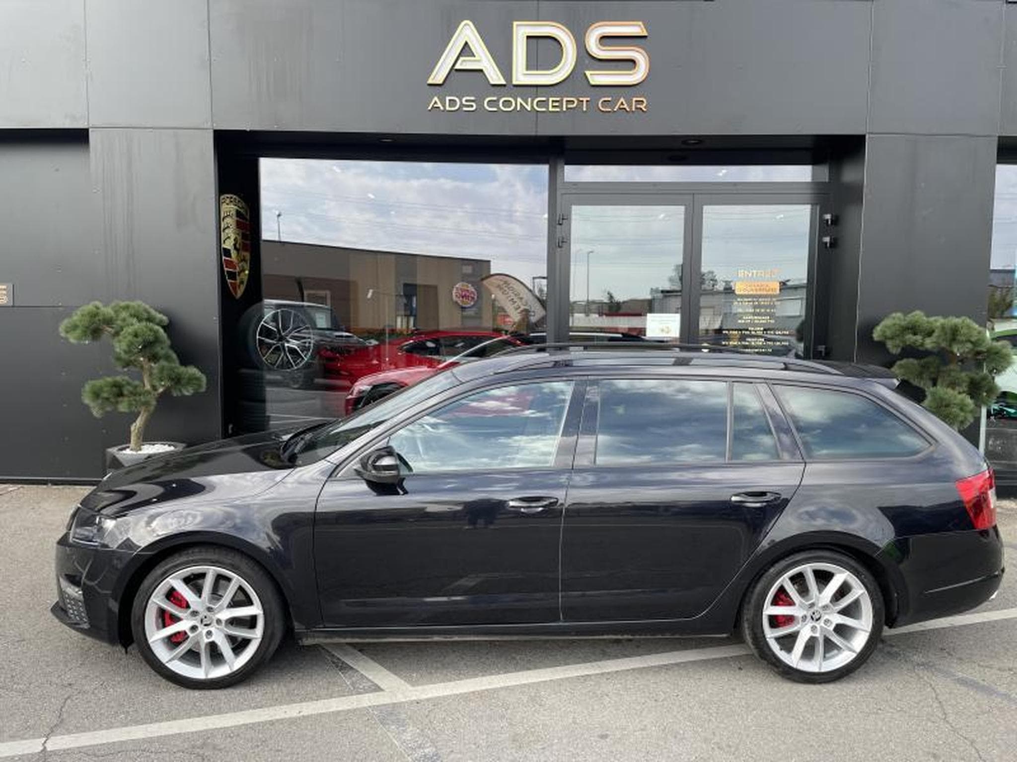 Skoda Octavia RS 2.0L 220ch (2016) - Photo 4