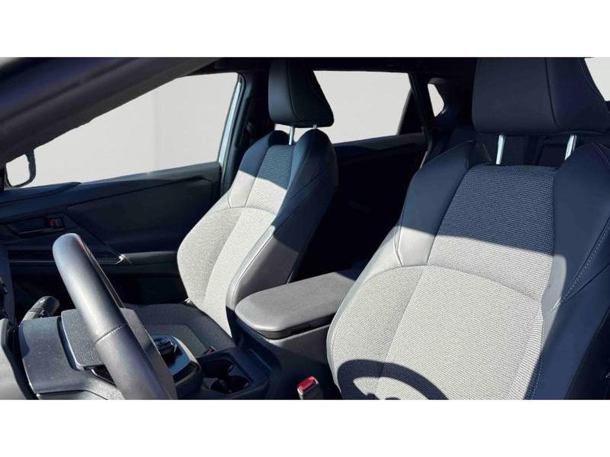 Toyota bZ4X Business (2026) - Foto 16