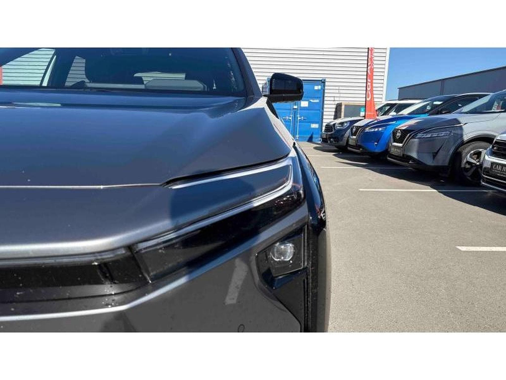 Toyota bZ4X Business (2026) - Foto 24
