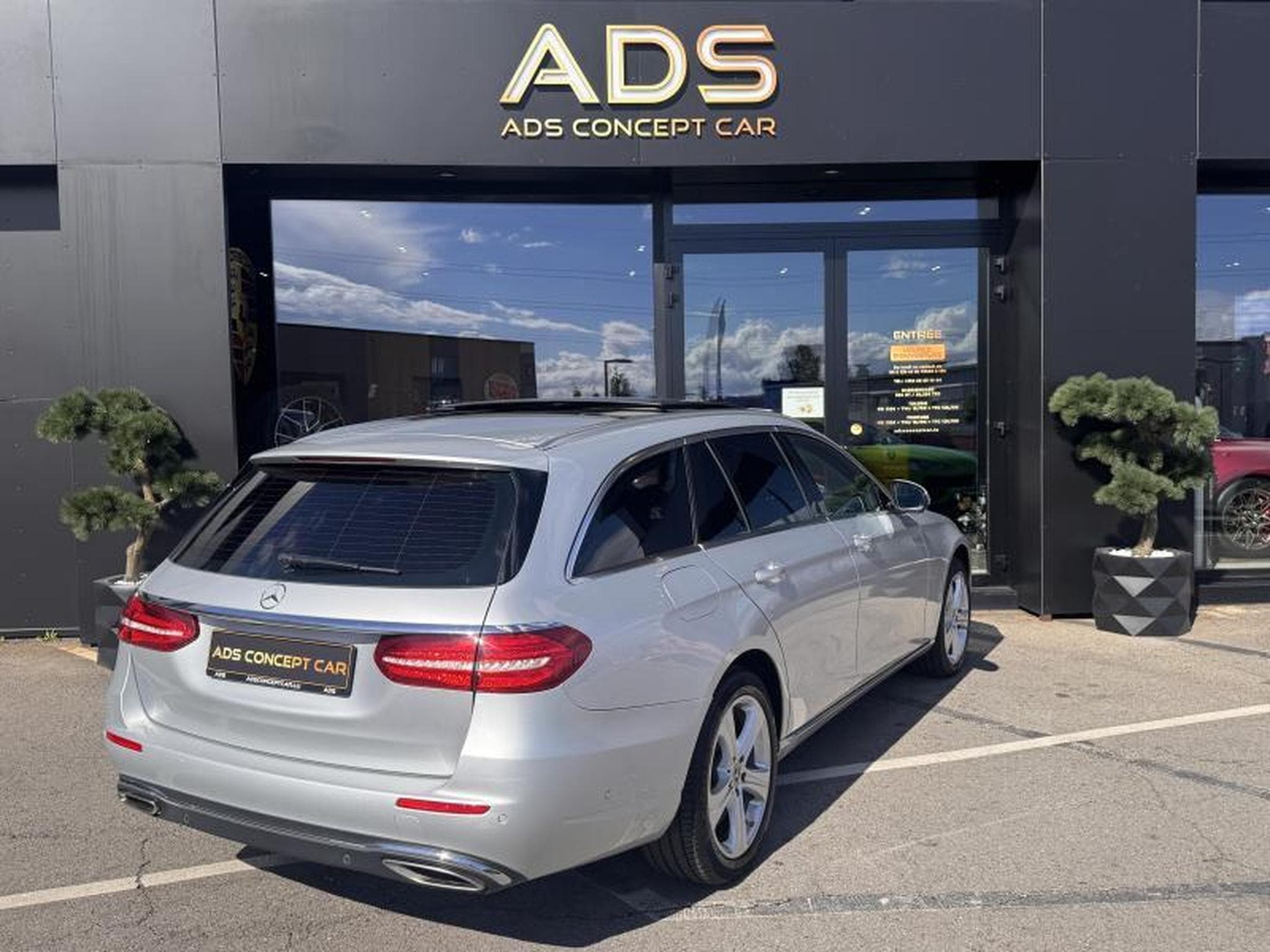 Mercedes E 400 Avantgarde V6 Biturbo 3.5L 333ch/Attelage/Sièges électriques (2017) - Photo 13