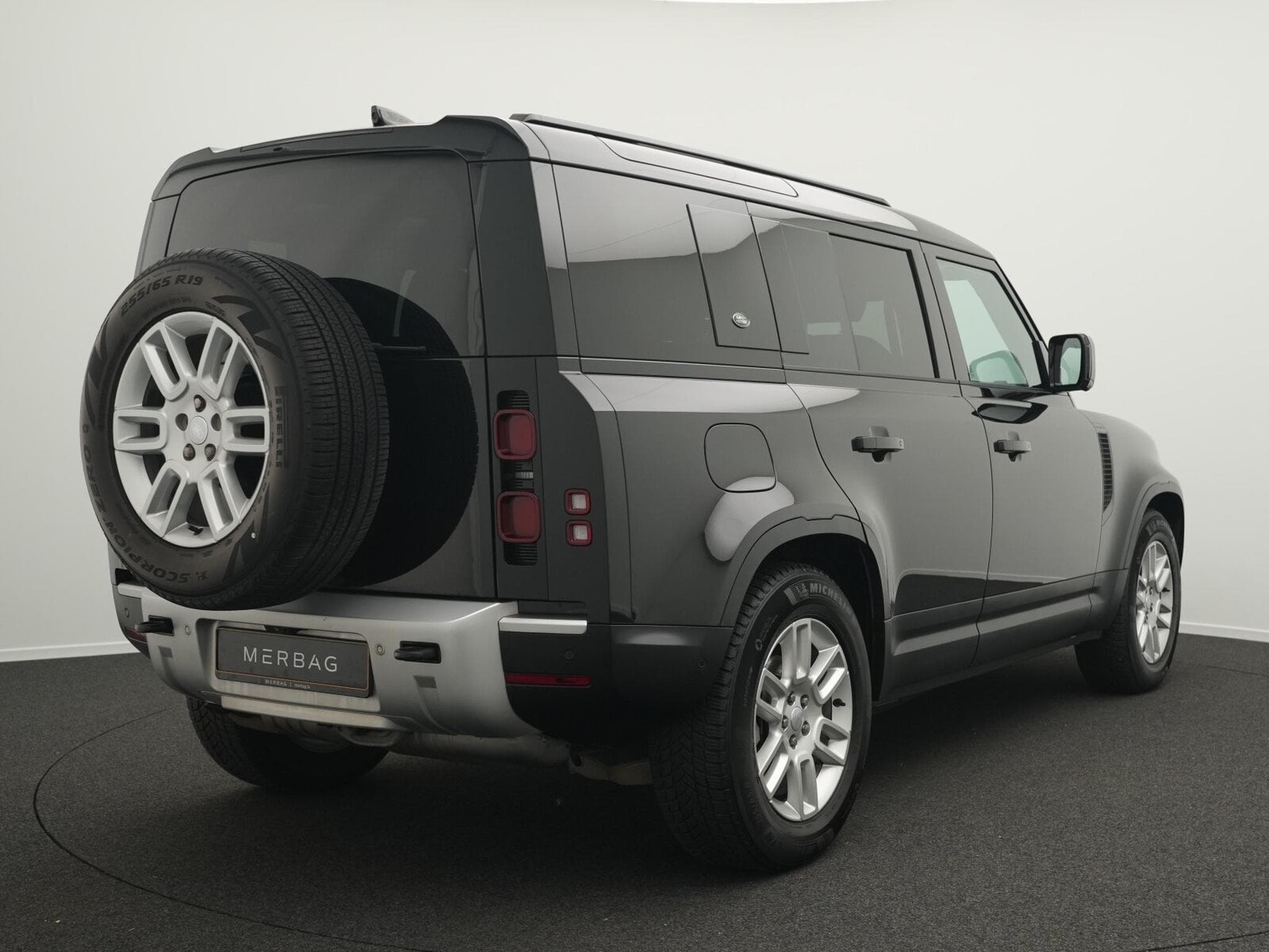 Land-Rover Defender 110 3.0 D250 Mild-Hybrid S (2024) - Photo 3