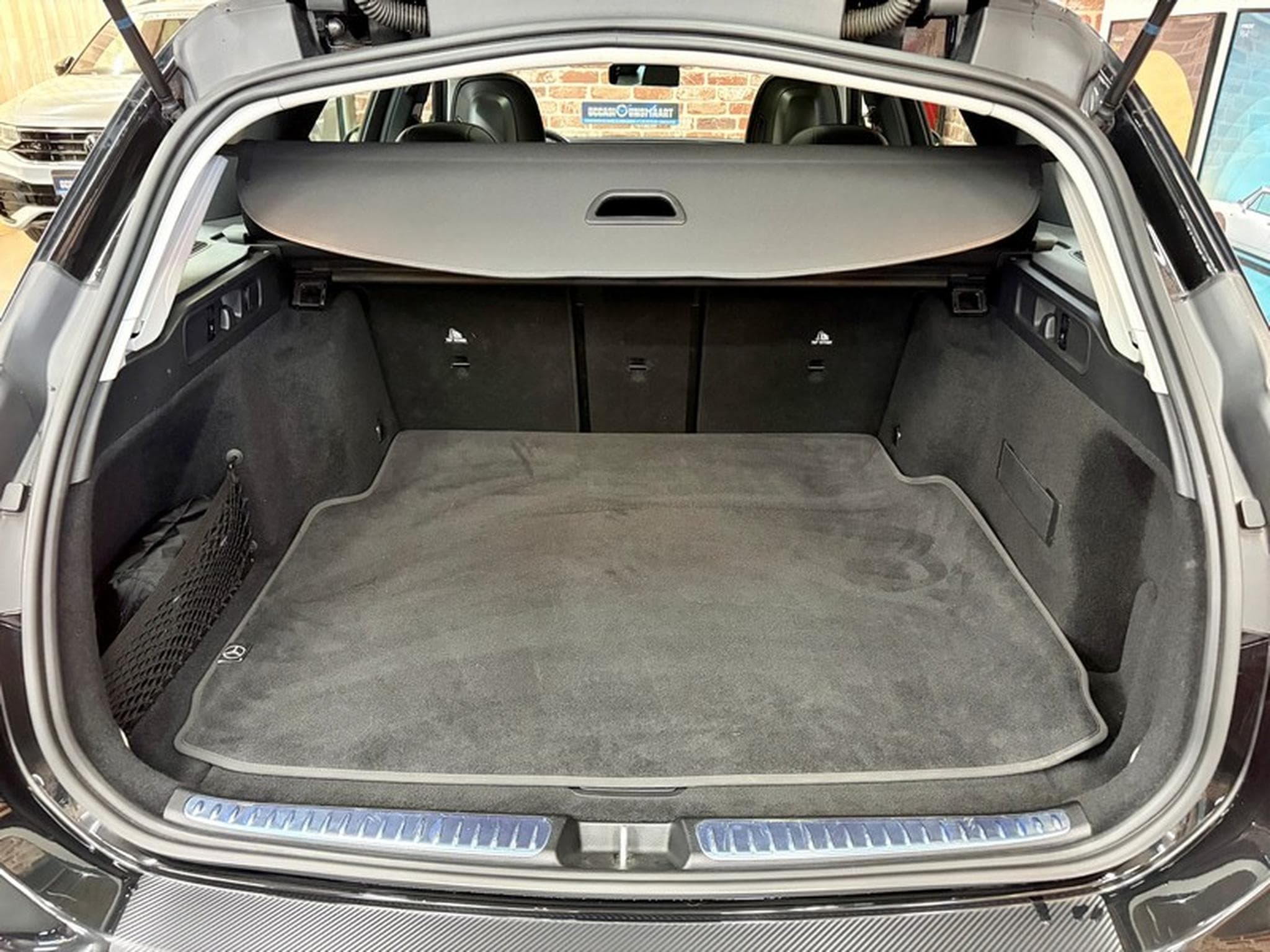 Mercedes C 200 C 200 Break 204cv Auto 4x4 AVANTGARDE (2022) - Foto 7