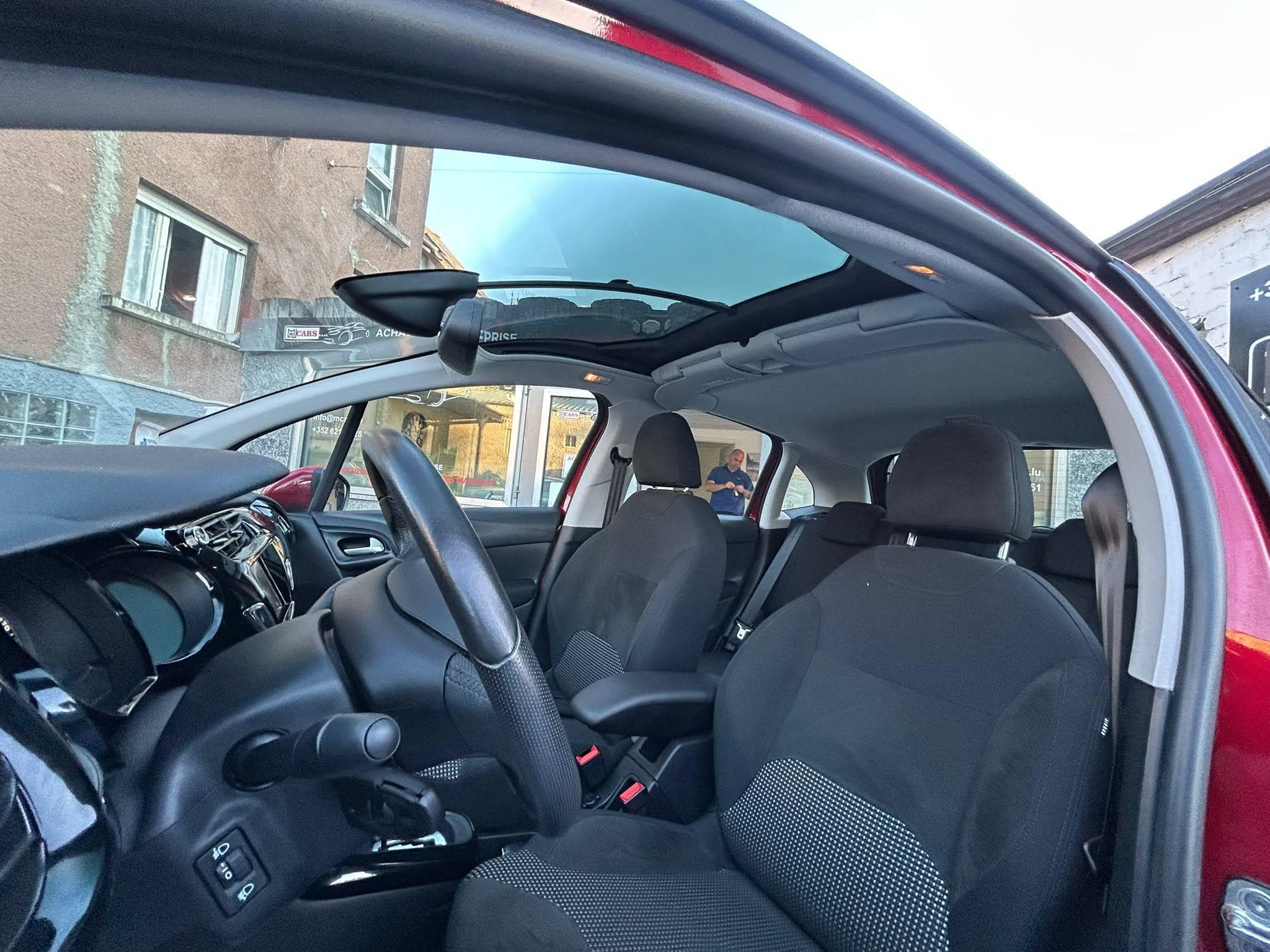 Citroën C3 1.6 i 120cv AUTOMATIQUE EXCLUSIVE 29.000KM REEL (2015) - Photo 9