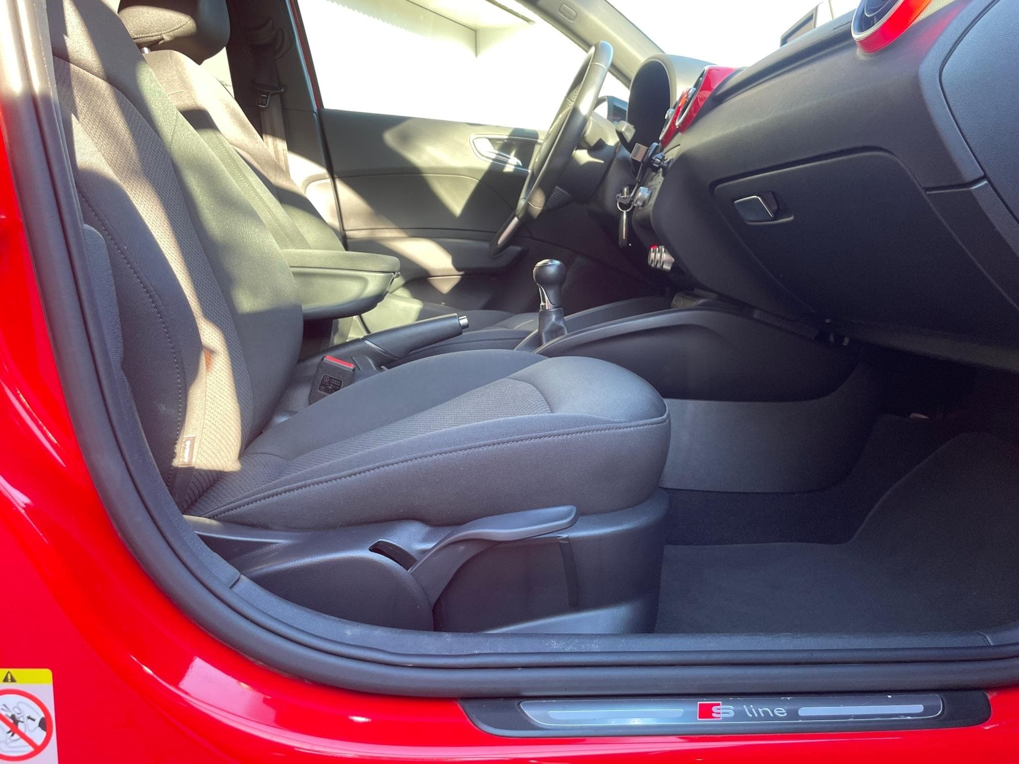 Audi A1 1.2 TFSI Sportback S-line (2014) - Photo 4