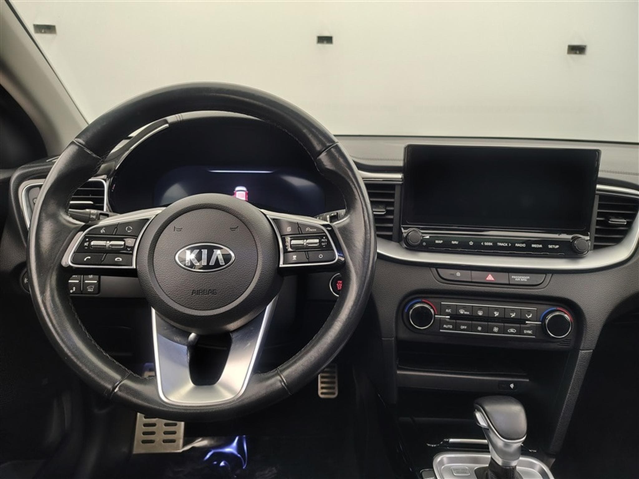 Kia XCeed 1.4 T-GDi sense ISG DCT à adapter (2020) - Photo 7