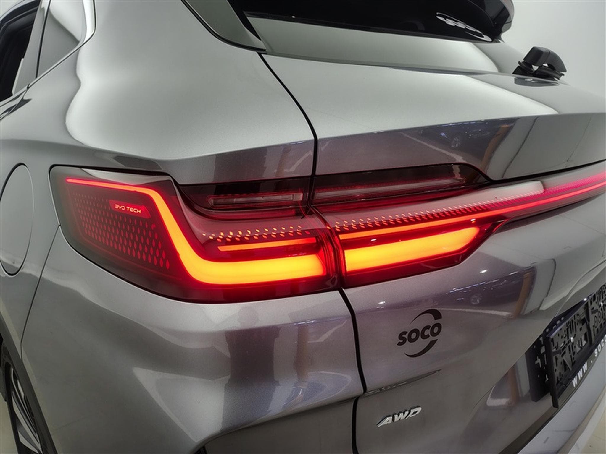 BYD Seal U 1.5 Turbo PHEV AWD Design (2026) - Photo 16