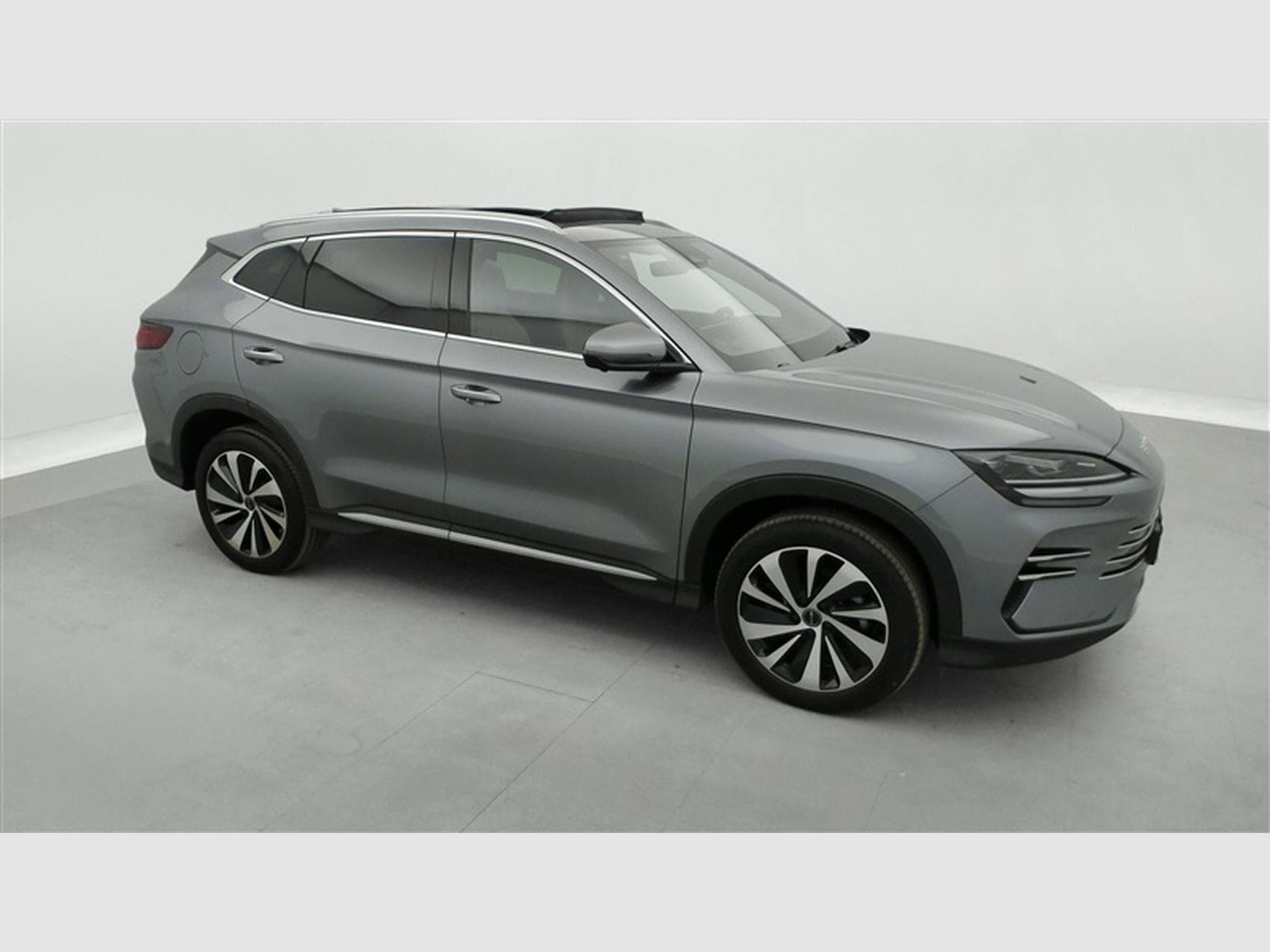 BYD Seal U 1.5 Turbo PHEV AWD Design (2026) - Photo 25