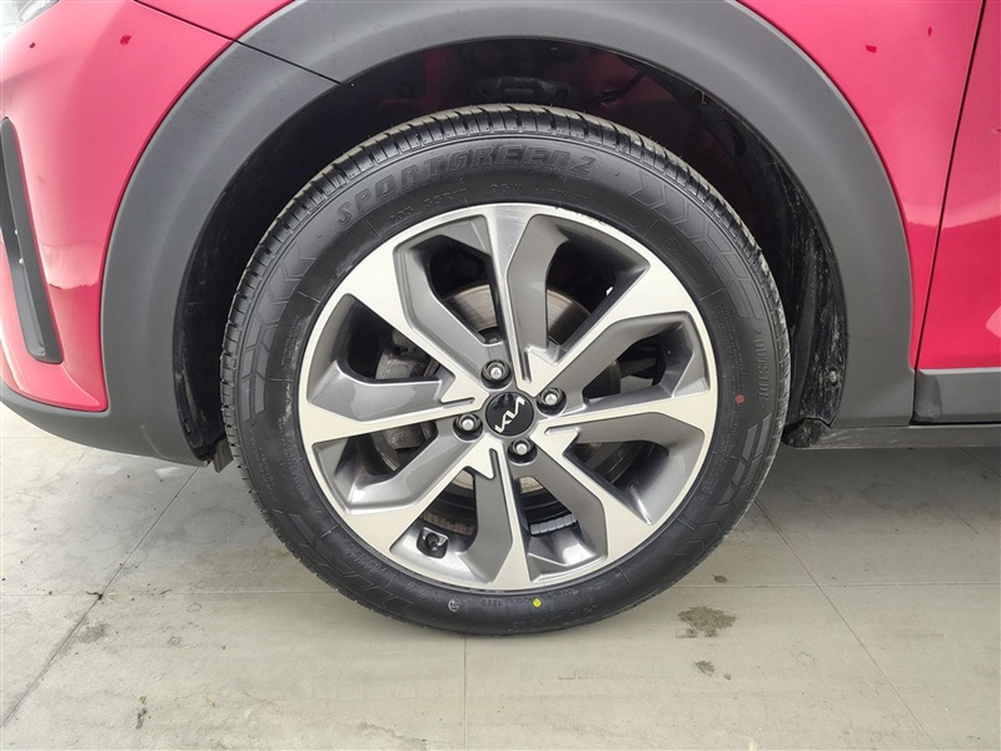 Kia Stonic 1.0 T Pure ISG DCT (2024) - Photo 6