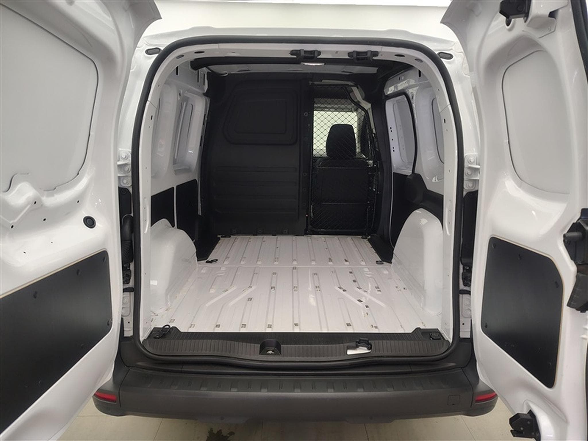 Renault Kangoo 1.5 Blue dCi L1 Advance (2025) - Photo 14