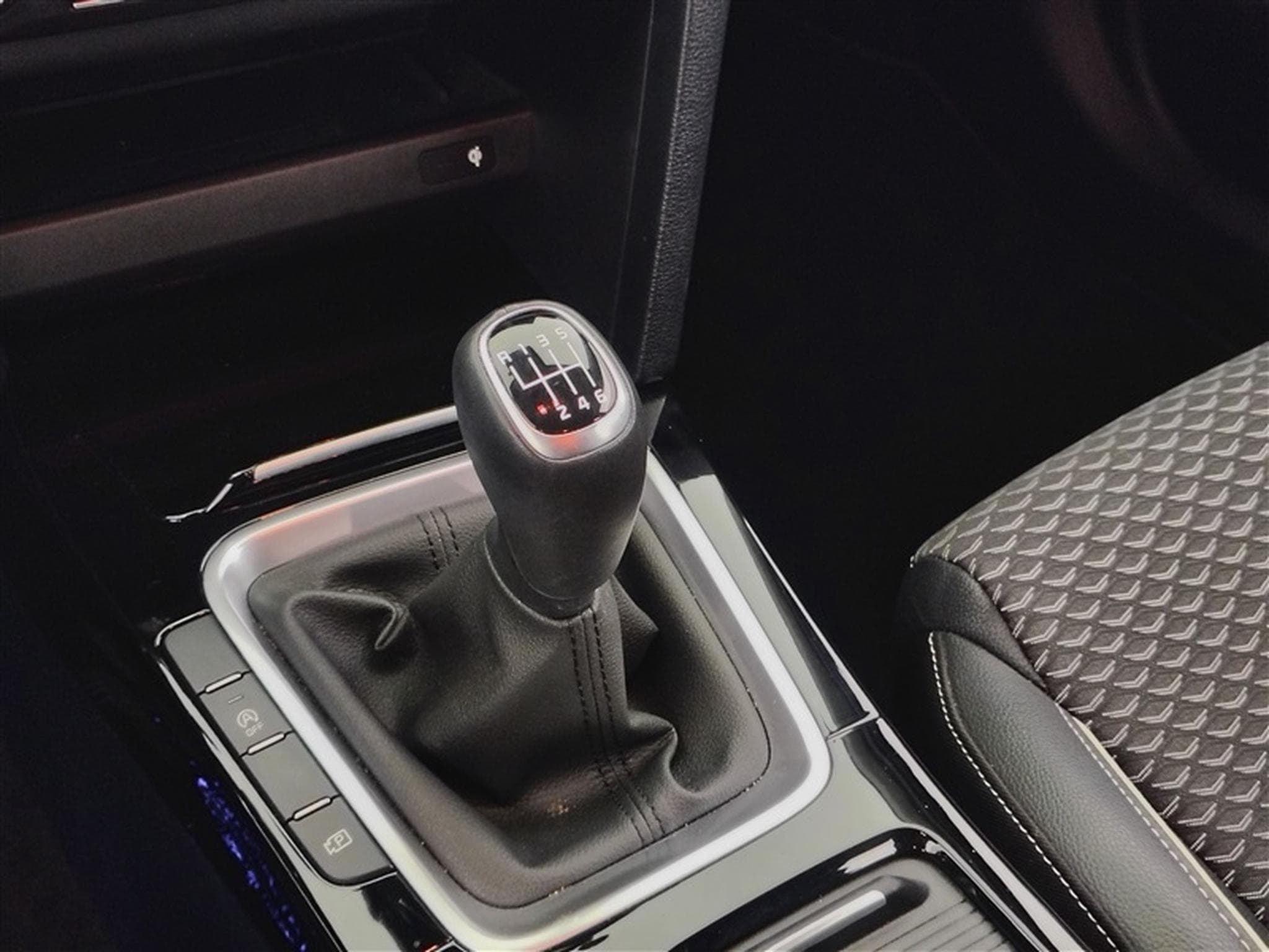 Kia XCeed XCeed 1.0 T-GDi Pulse ISG CAM/CARPLAY/KEYLESS (2025) - Photo 12