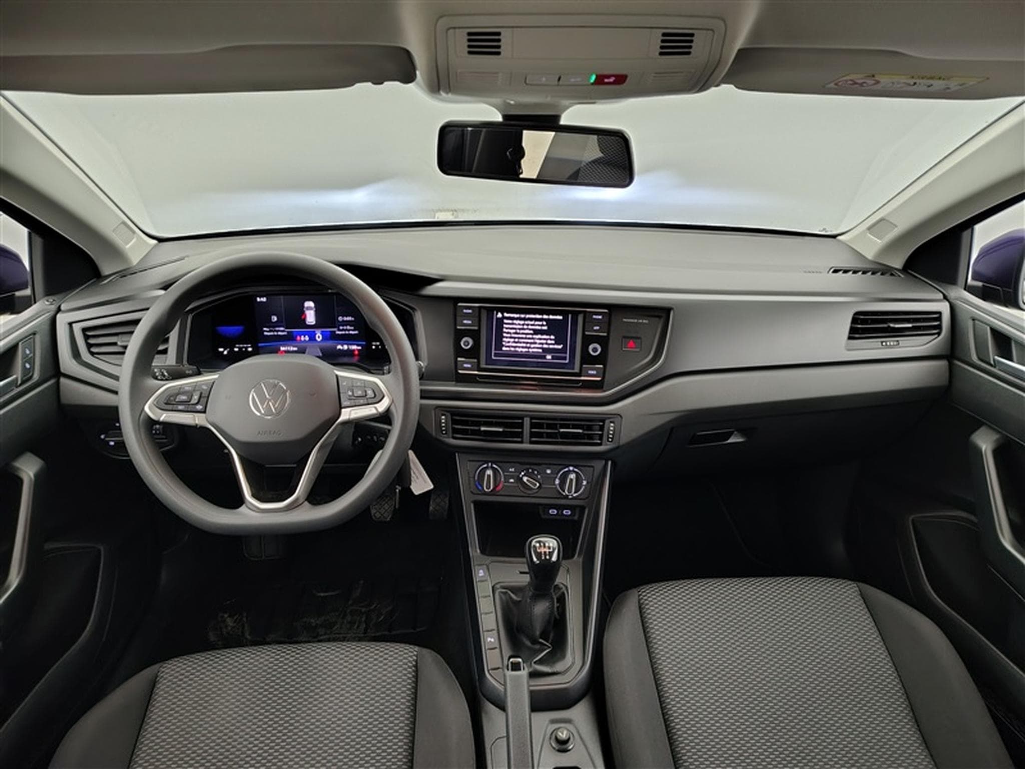 VW Polo 1.0i 80Cv Life CARPLAY / FULL LED / PDC (2022) - Photo 7