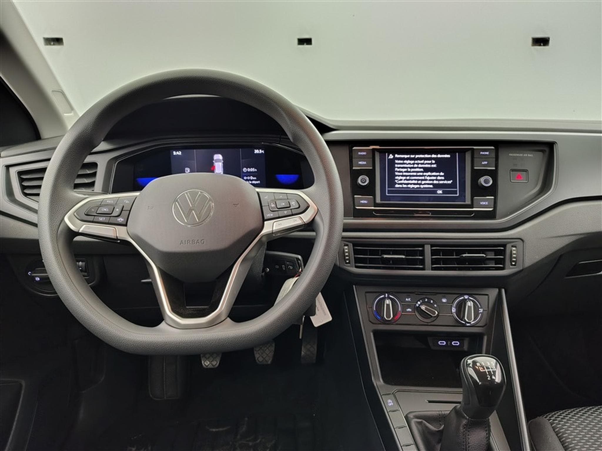 VW Polo 1.0i 80Cv Life CARPLAY / FULL LED / PDC (2022) - Photo 8