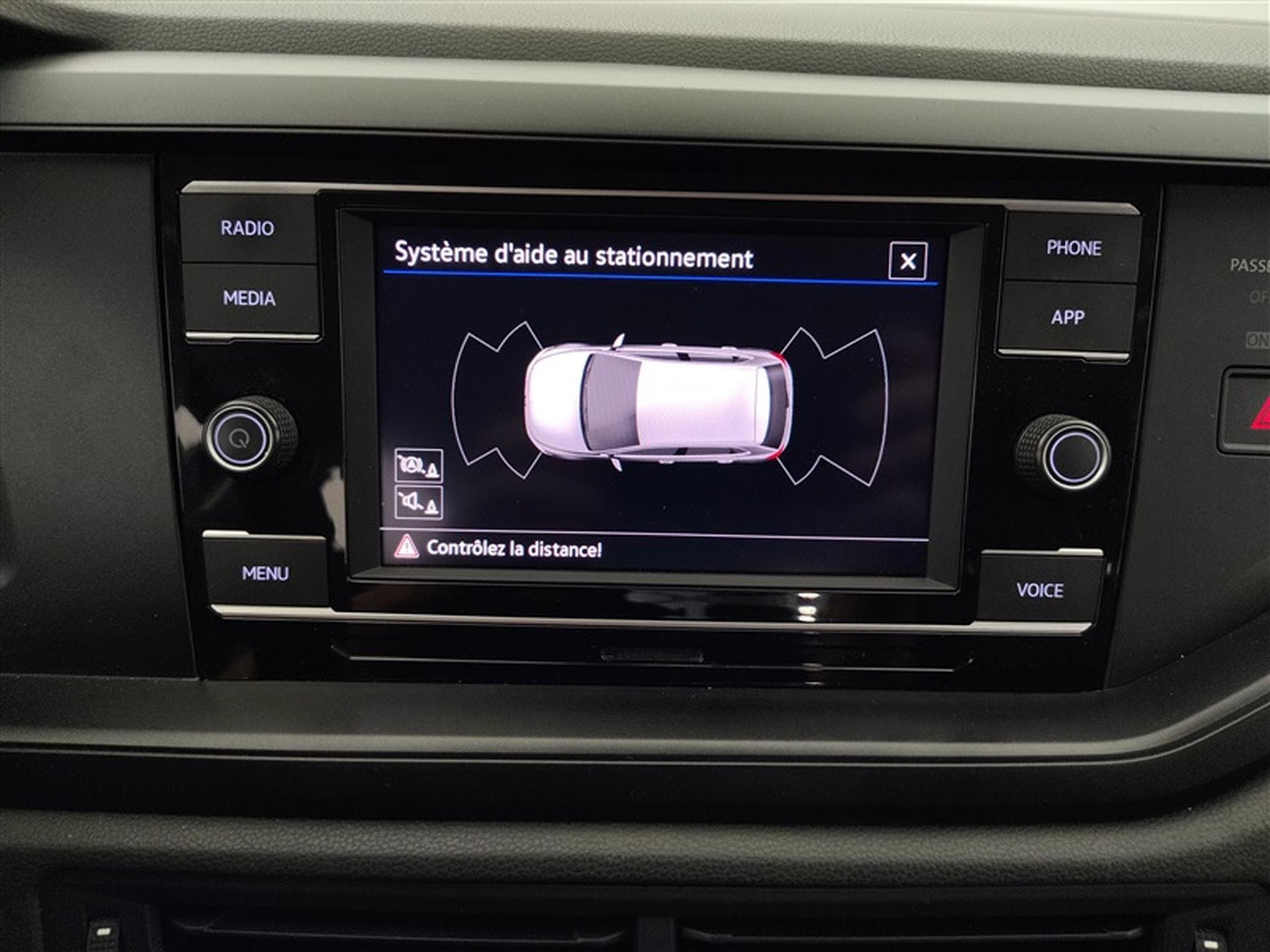 VW Polo 1.0i 80Cv Life CARPLAY / FULL LED / PDC (2022) - Photo 17