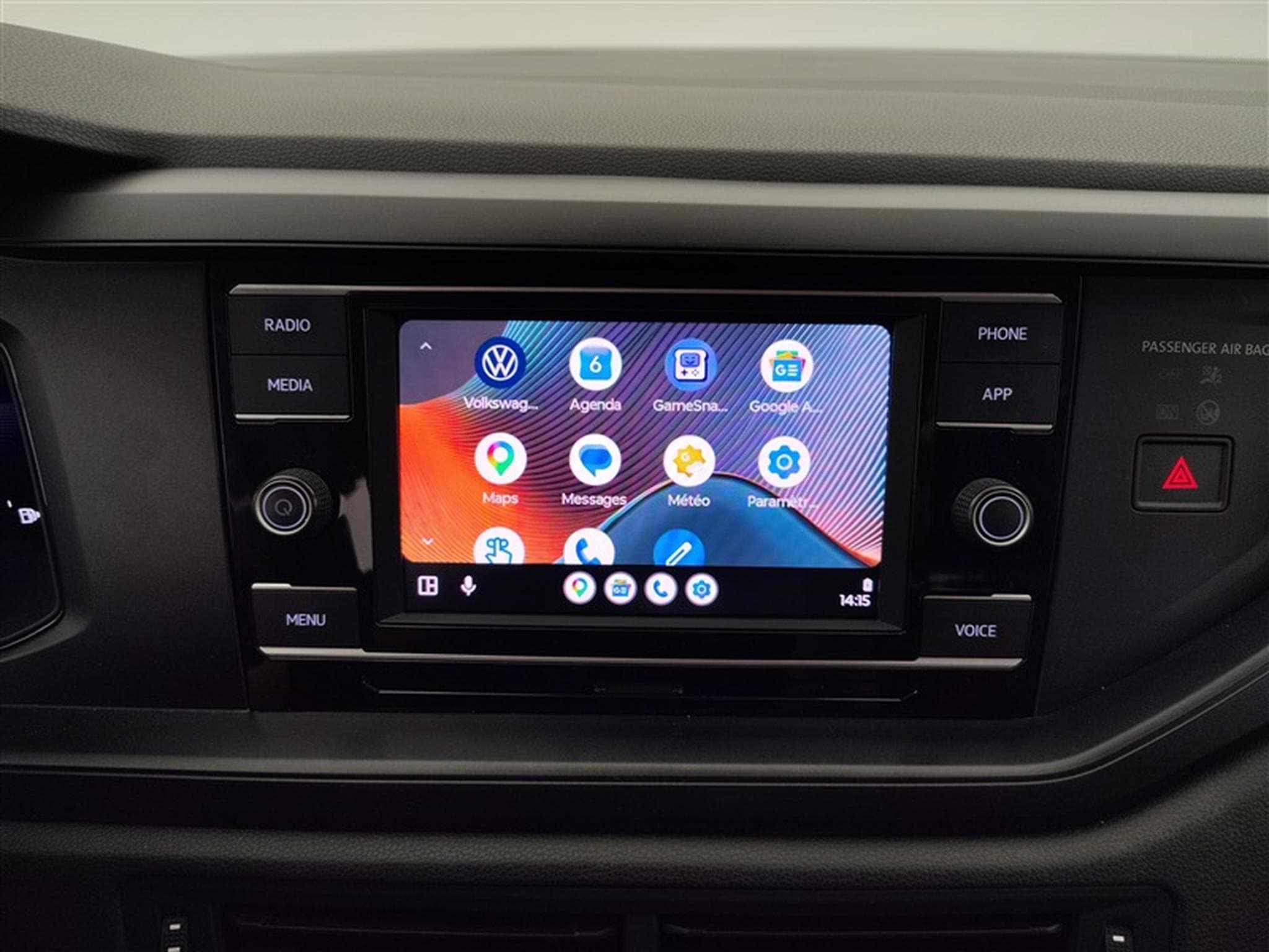 VW Polo 1.0i 80Cv Life CARPLAY / FULL LED / PDC (2022) - Photo 19
