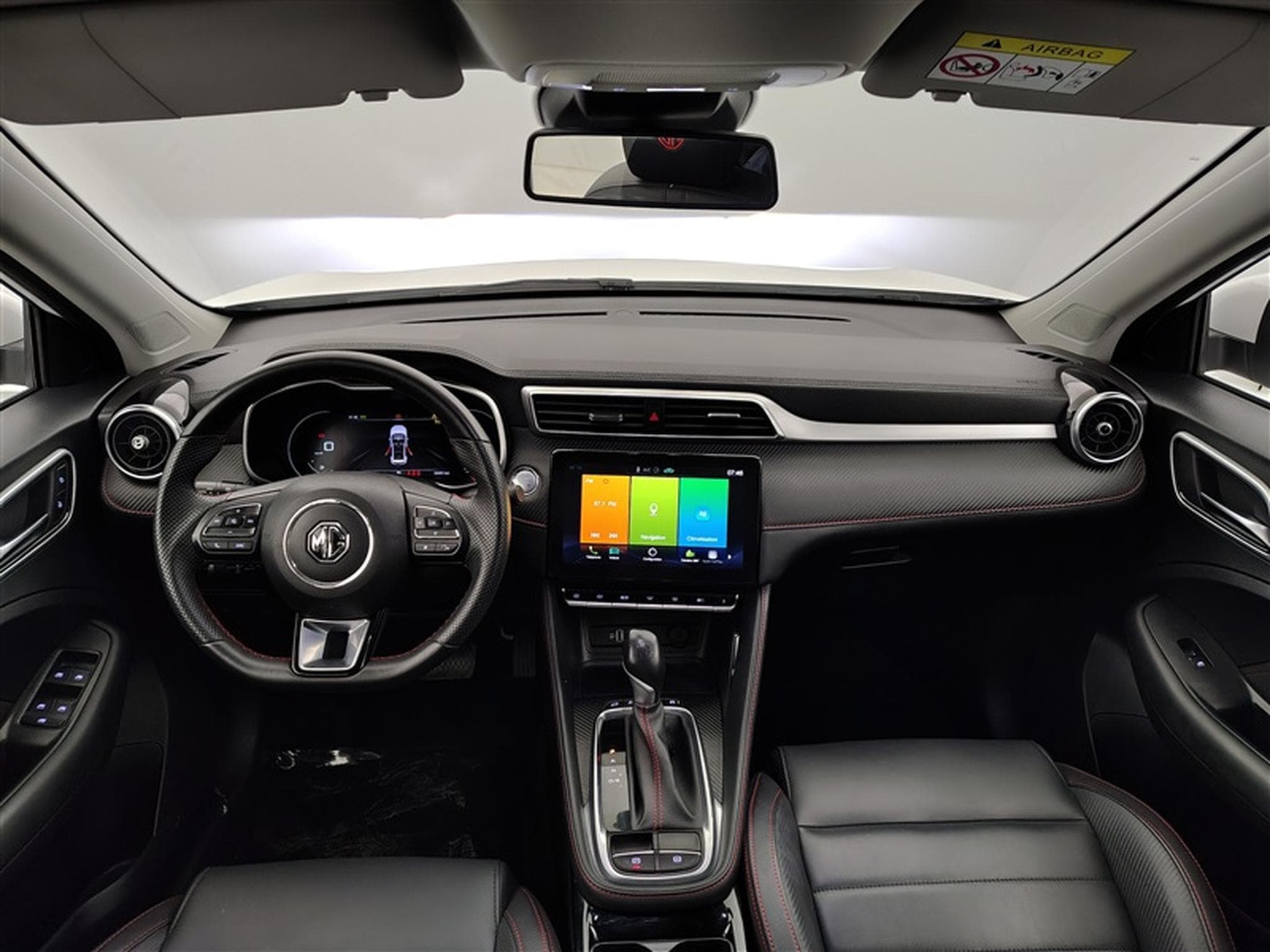 MG ZS 1.0 T-GDi Luxury AT (2024) - Photo 7
