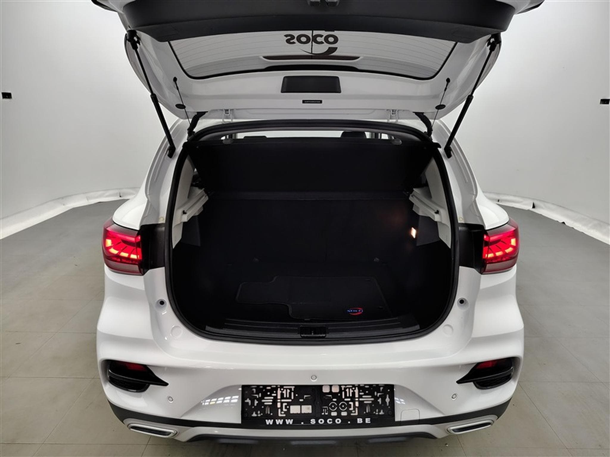 MG ZS 1.0 T-GDi Luxury AT (2024) - Photo 13