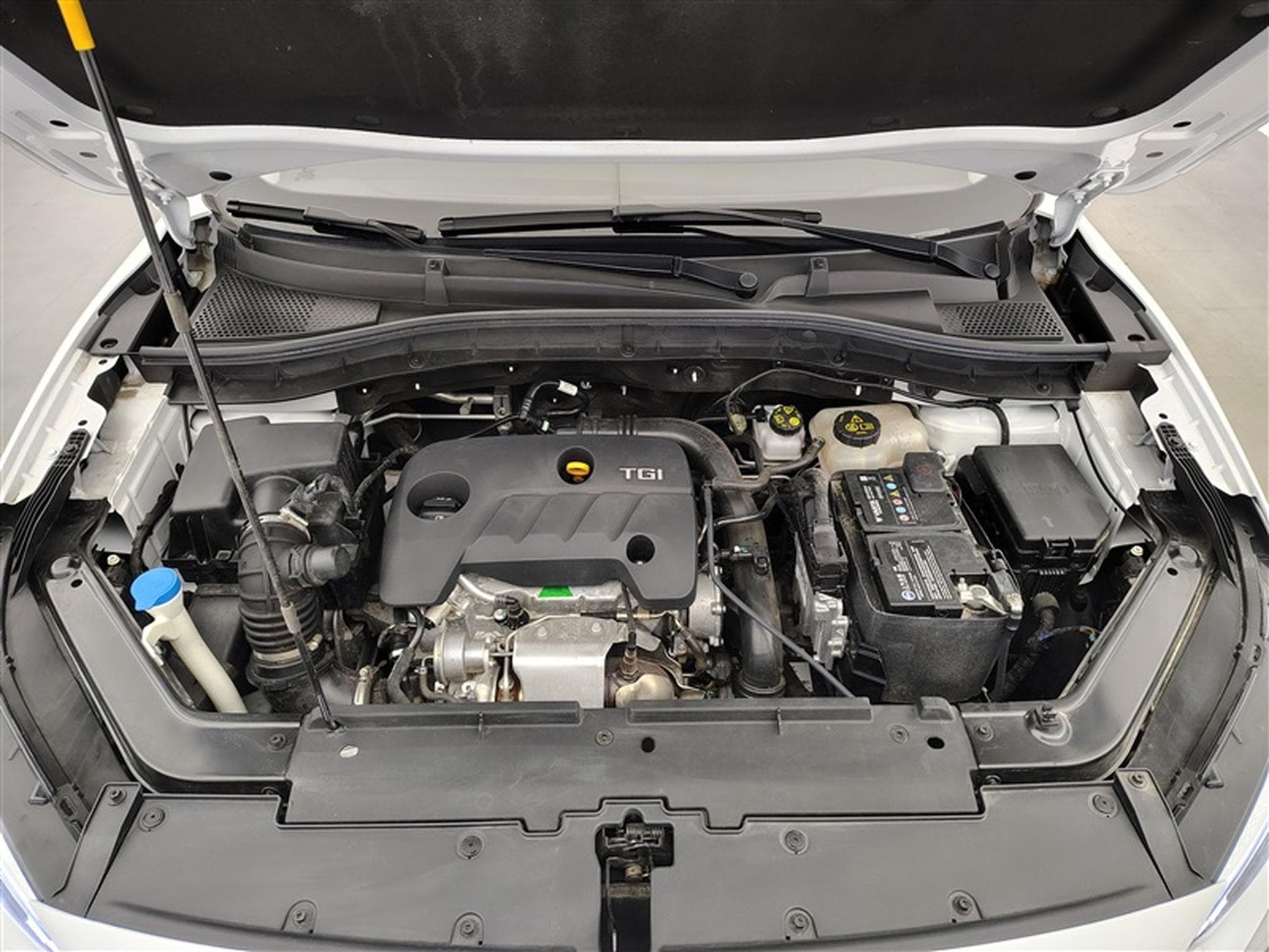 MG ZS 1.0 T-GDi Luxury AT (2024) - Photo 18