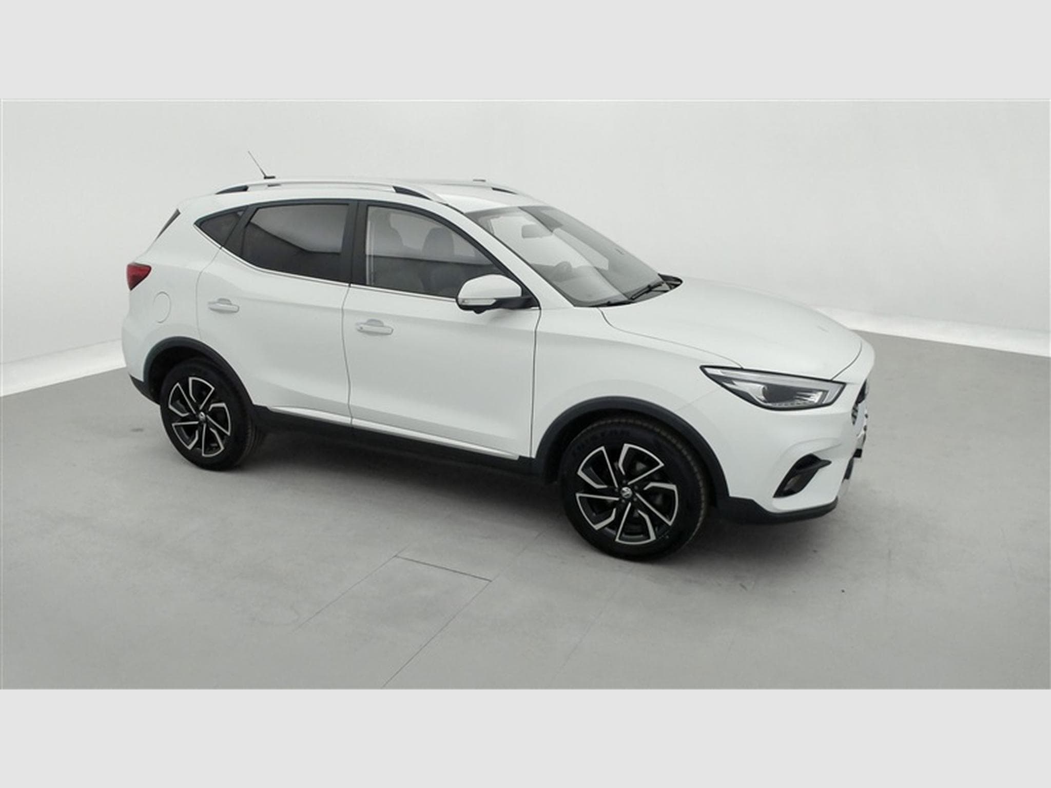 MG ZS 1.0 T-GDi Luxury AT (2024) - Photo 22