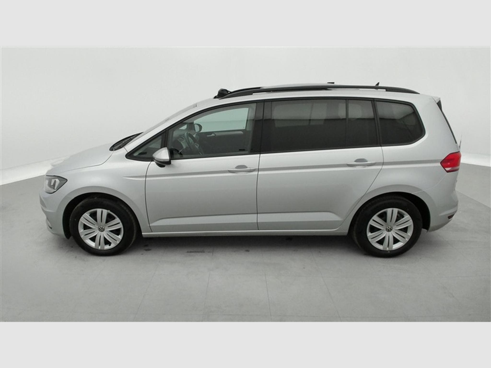VW Touran 2.0 TDi SCR Trendline 7PL/NAVI/TO PANO/PDC AV AR (2022) - Photo 3