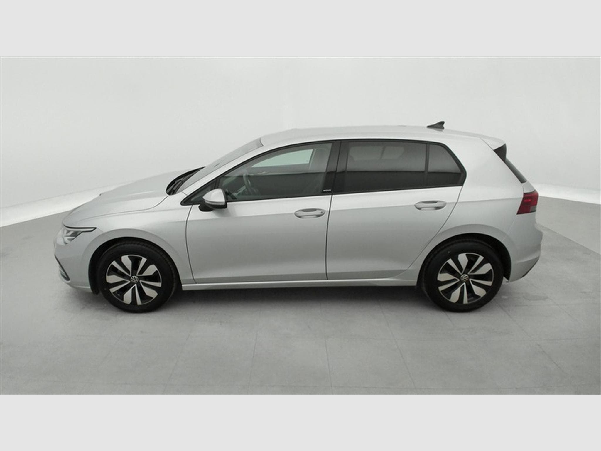 VW Golf 1.0 eTSI Move OPF DSG (2023) - Photo 3