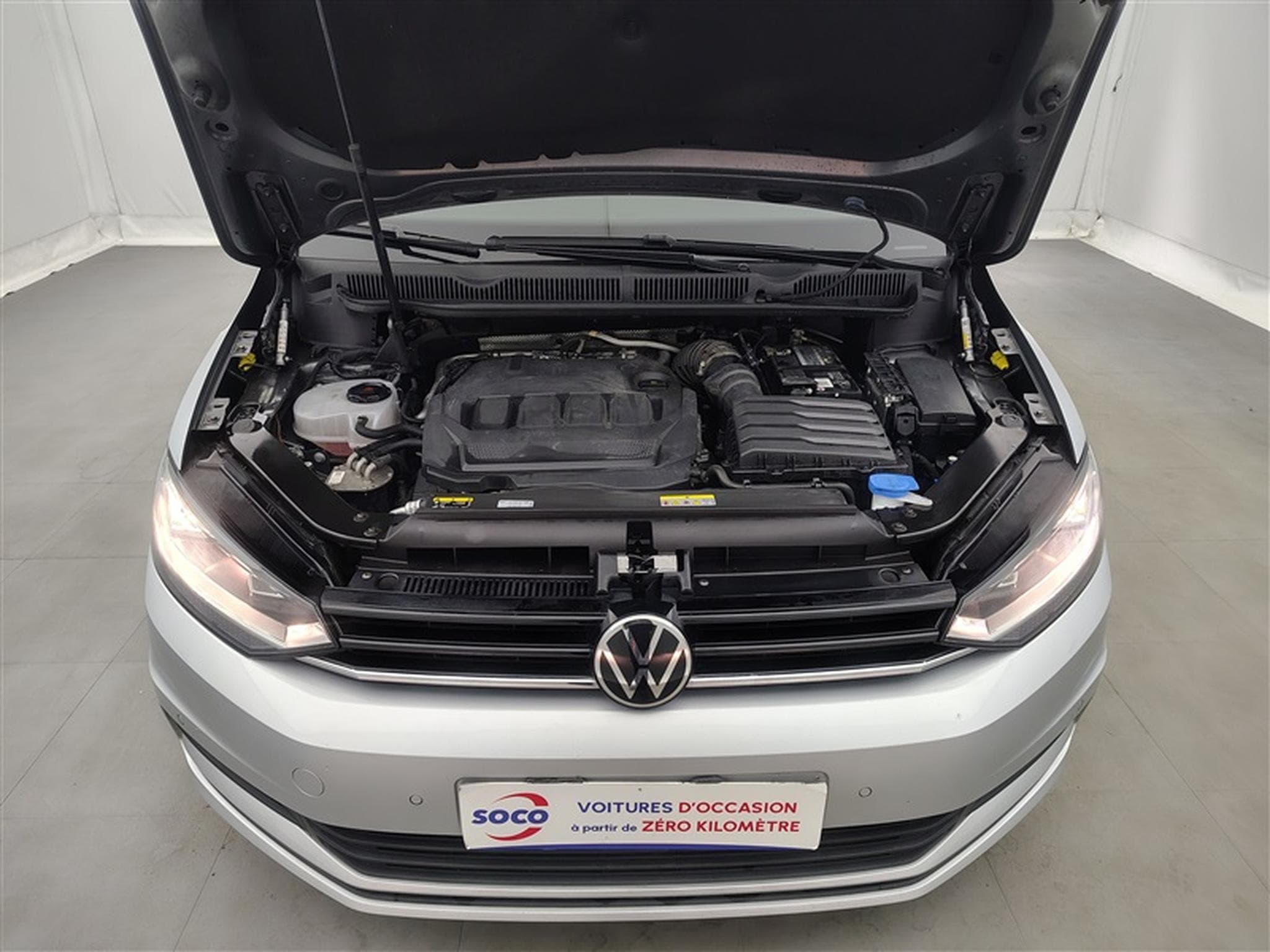VW Touran 2.0 TDi SCR Trendline 7PL/NAVI/TO PANO/PDC AV AR (2022) - Photo 20