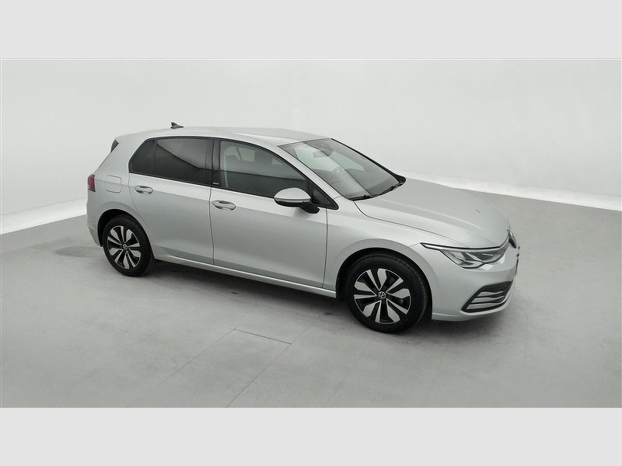 VW Golf 1.0 eTSI Move OPF DSG (2023) - Photo 23