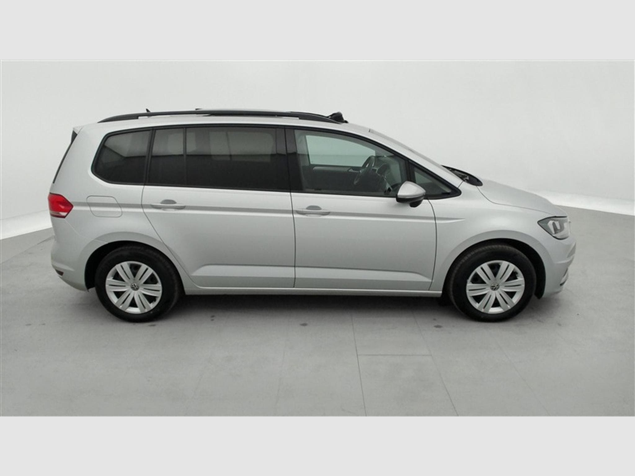 VW Touran 2.0 TDi SCR Trendline 7PL/NAVI/TO PANO/PDC AV AR (2022) - Photo 25