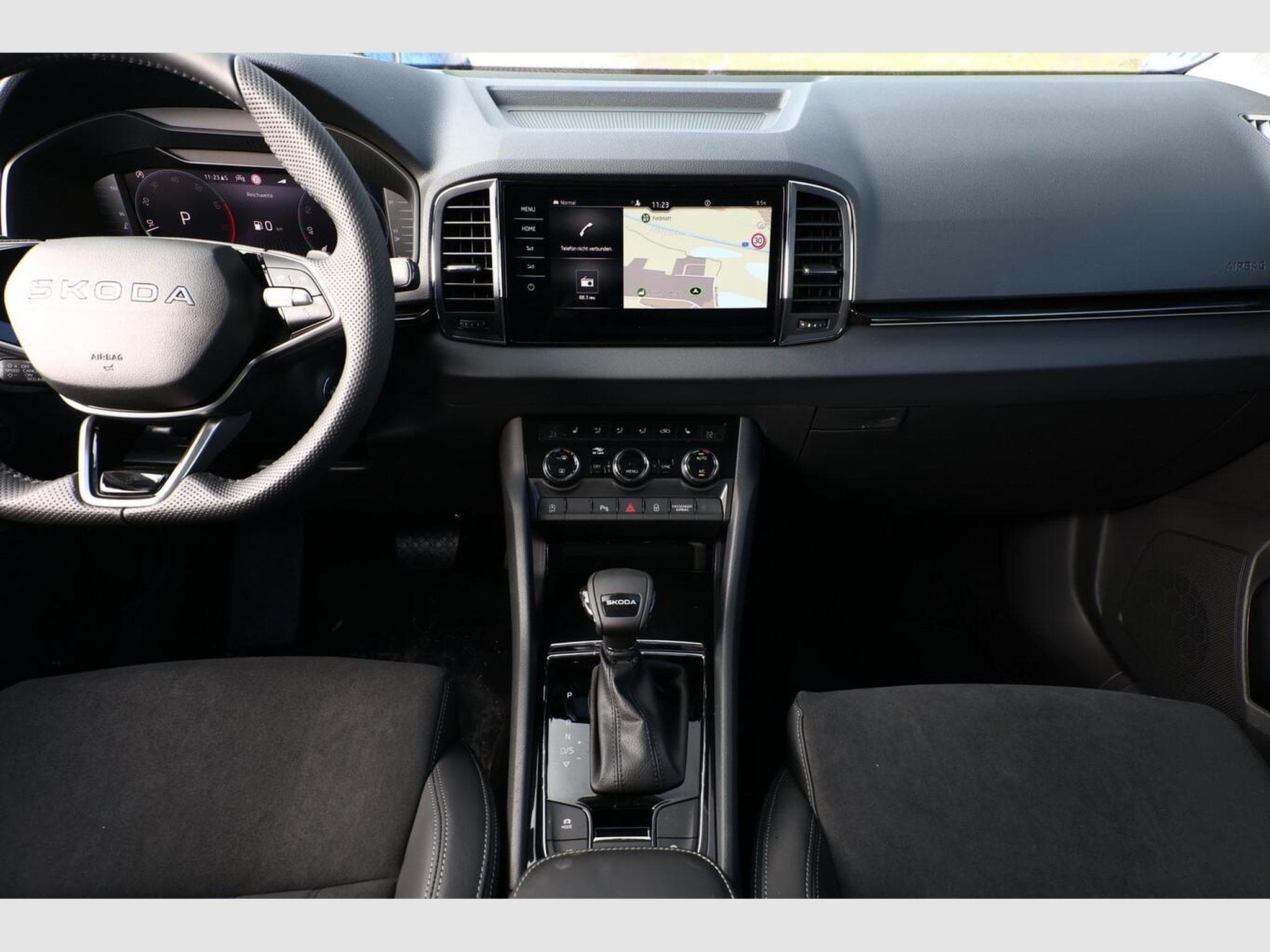 Skoda Karoq Selection (2025) - Foto 8