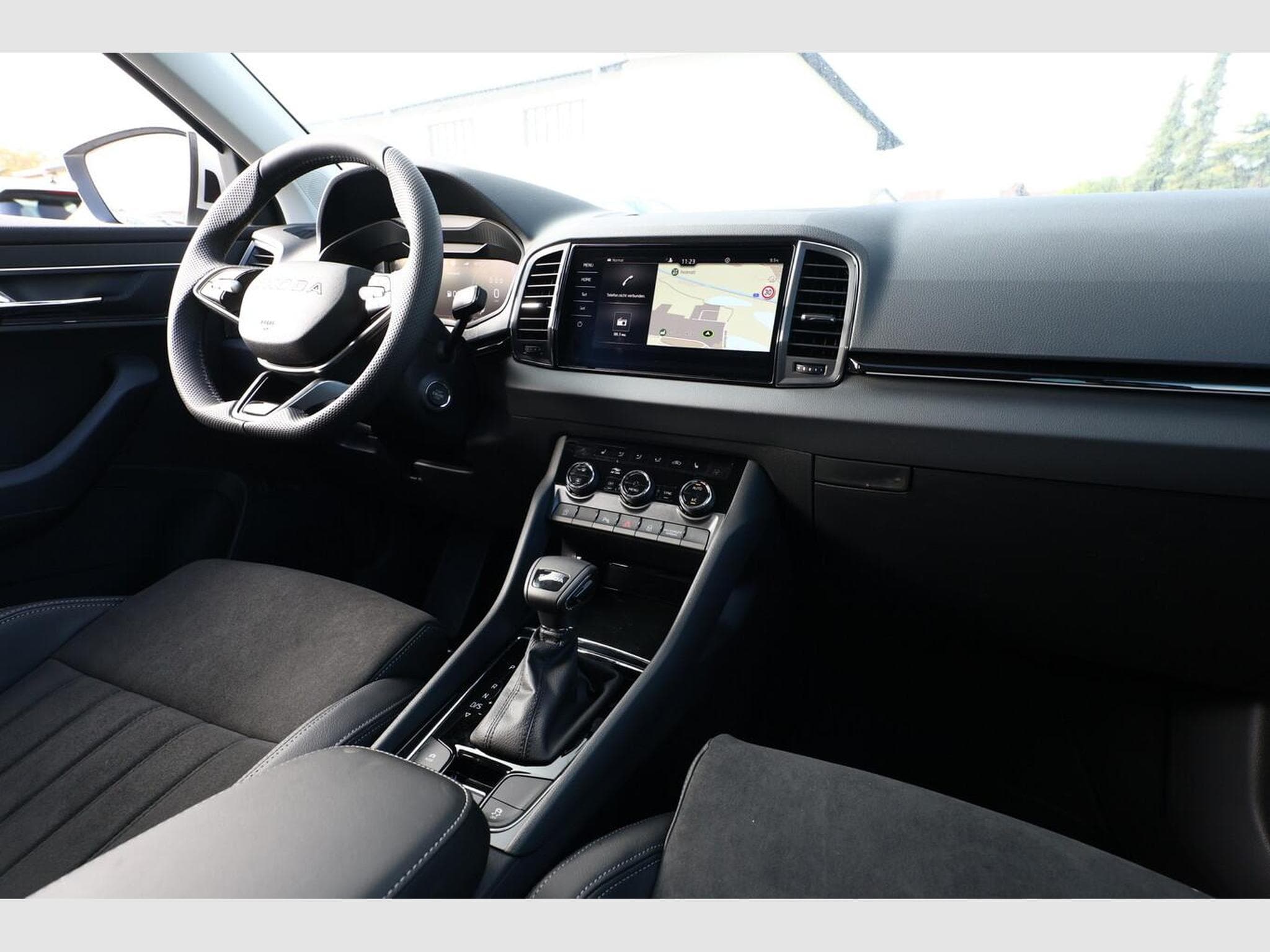 Skoda Karoq Selection (2025) - Foto 9