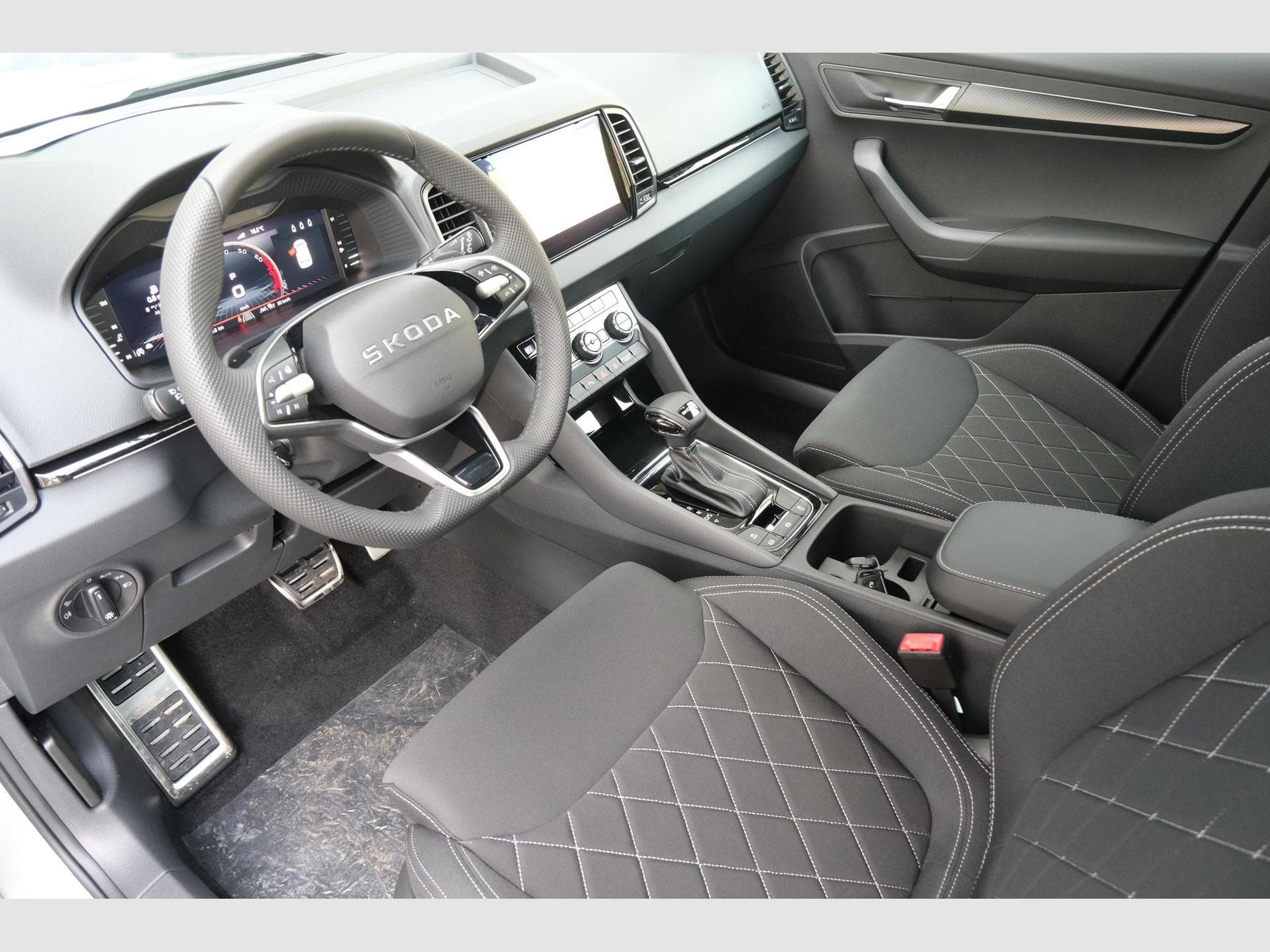 Skoda Karoq 1.5 TSI DSG (2026) - Foto 12