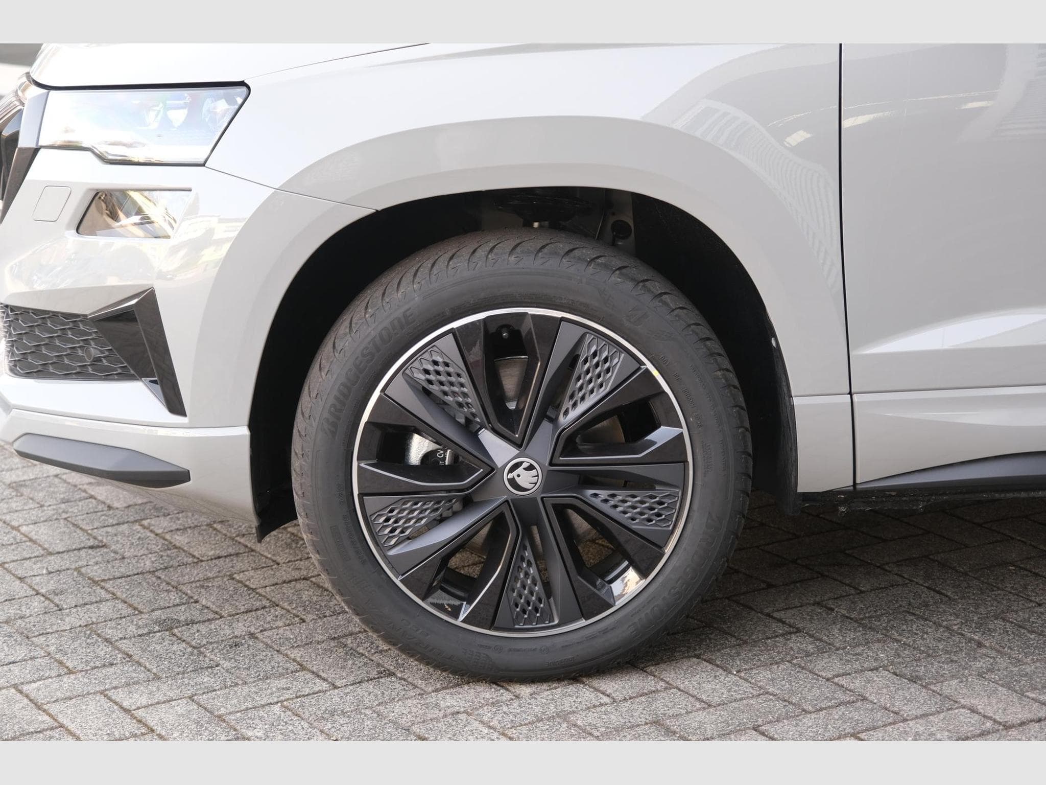 Skoda Karoq 1.5 TSI DSG (2026) - Foto 17