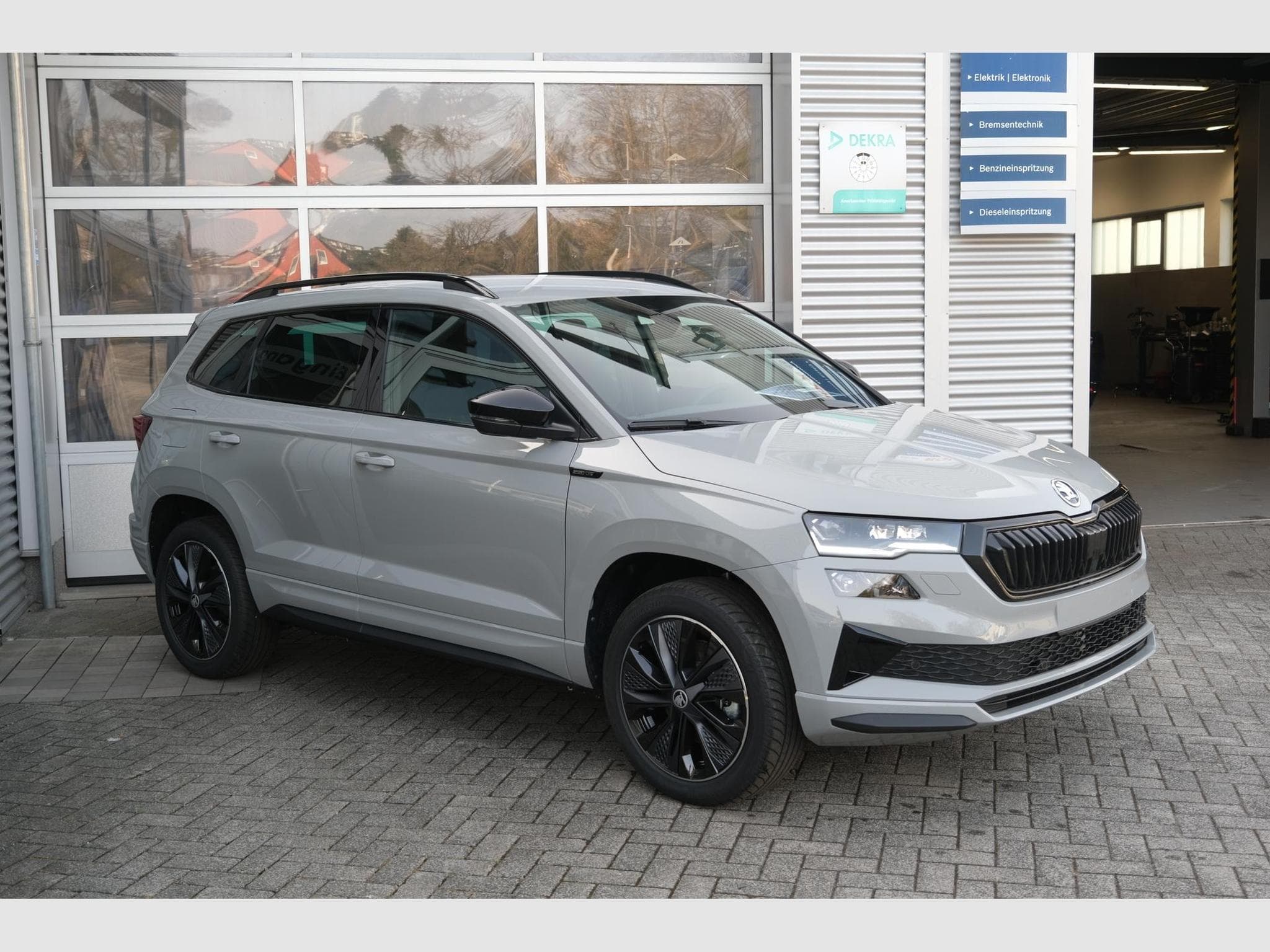 Skoda Karoq 1.5 TSI DSG (2026) - Foto 3