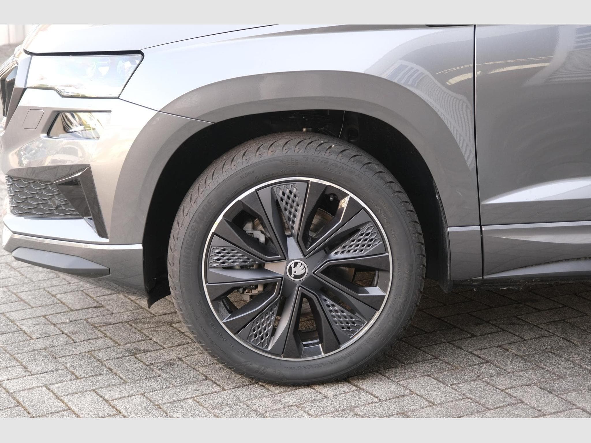 Skoda Karoq 1.5 TSI DSG (2026) - Foto 17