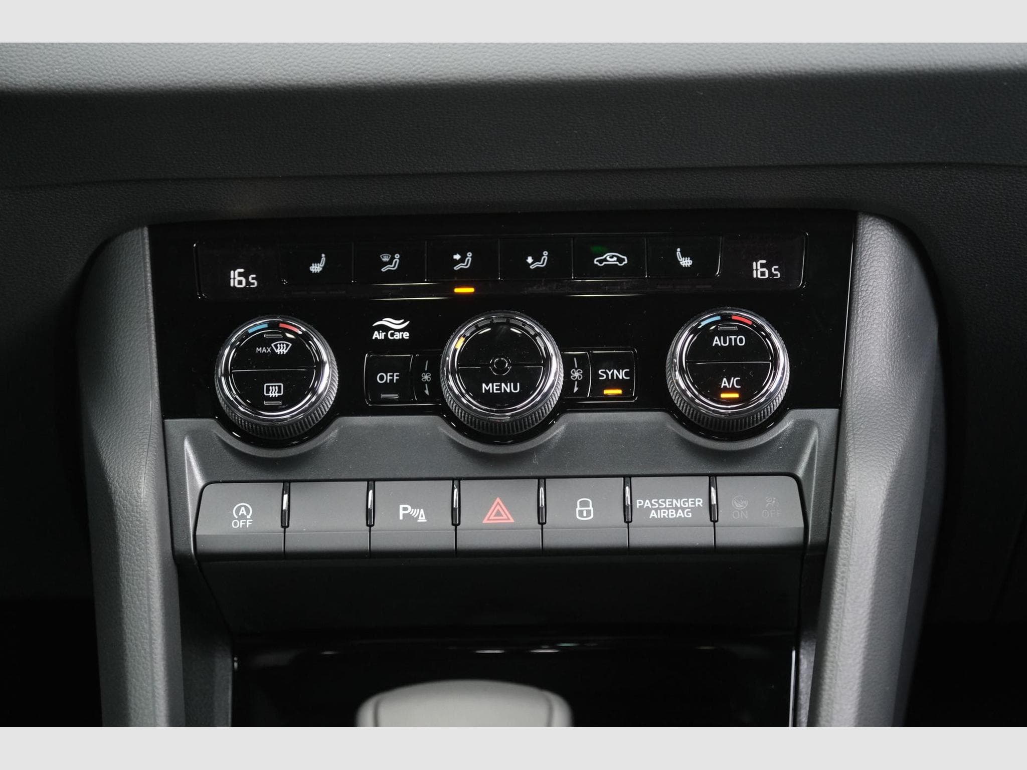 Skoda Karoq 1.5 TSI DSG (2026) - Foto 13