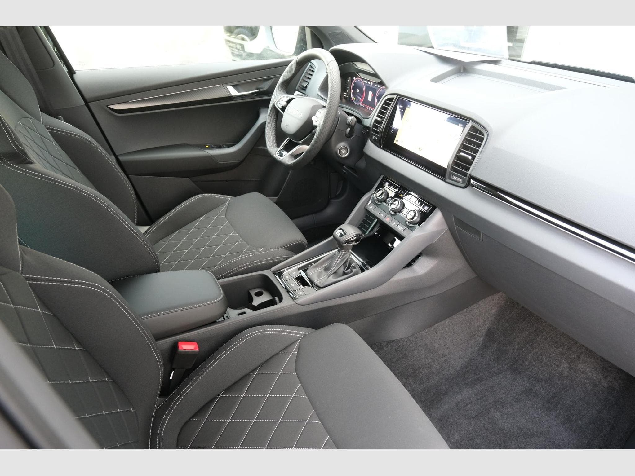 Skoda Karoq 1.5 TSI DSG (2026) - Foto 21